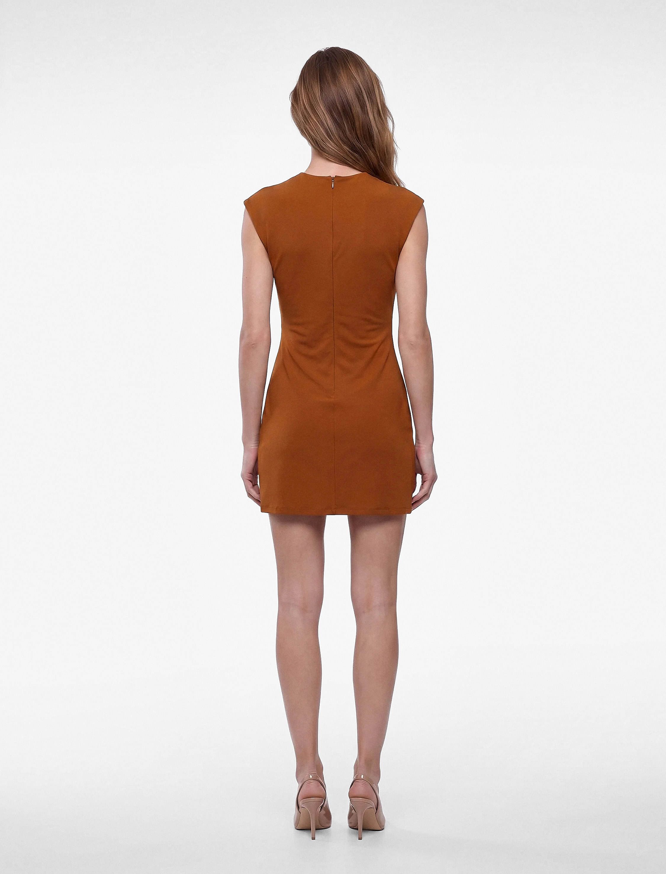   Slim Fit Kısa Kollu Metal Aksesuarlı Degaje Yaka Bodycon Mini Abiye Elbise