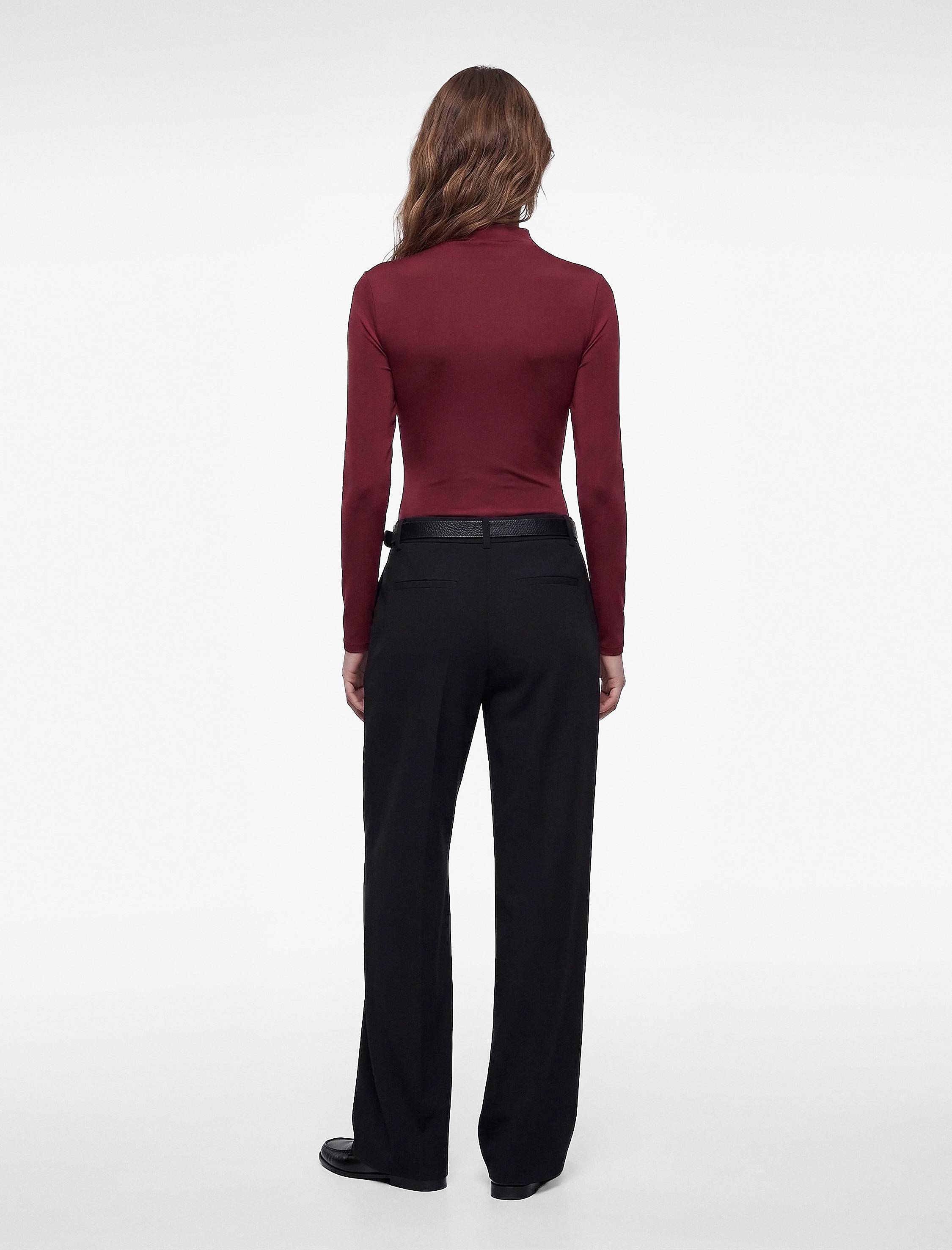   Slim Fit Uzun Kollu Drape Detaylı Hafif Dik Yaka Bodysuit