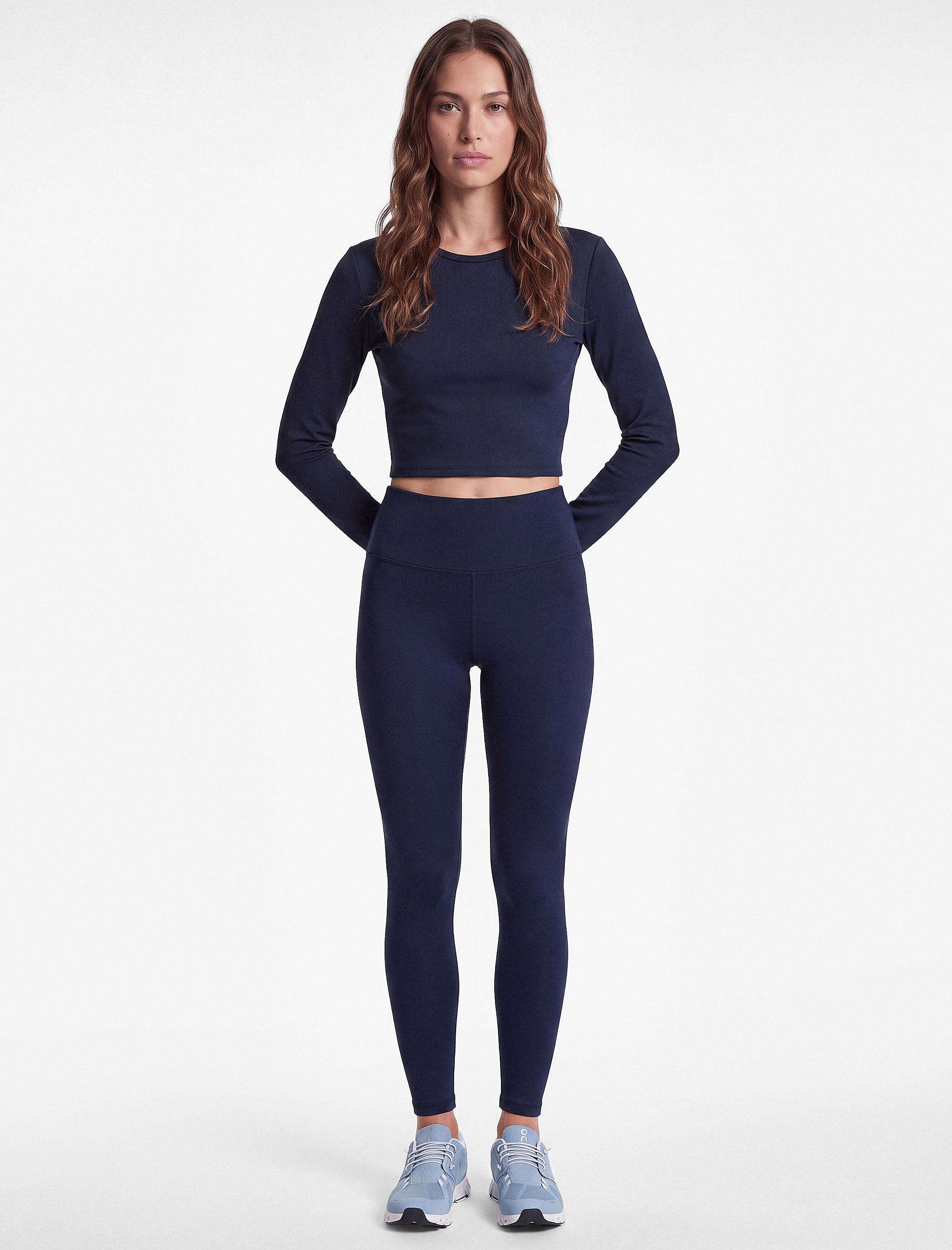   Slim Fit Bisiklet Yaka Uzun Kollu Crop Spor Tişört