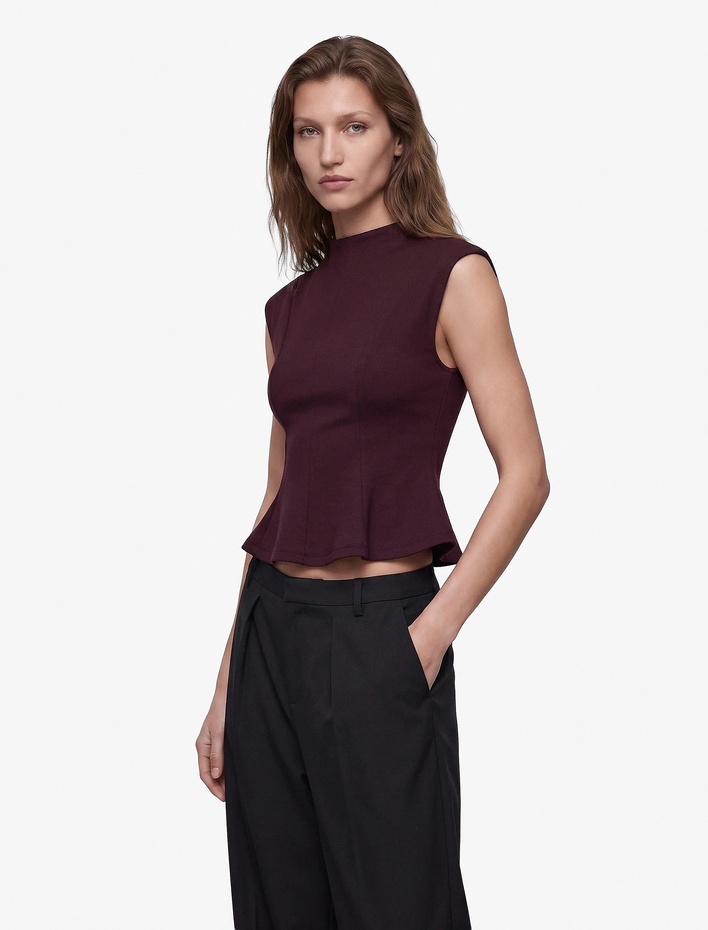  Viskon Karışımlı Slim Fit Kolsuz Dik Yaka Peplum Bluz