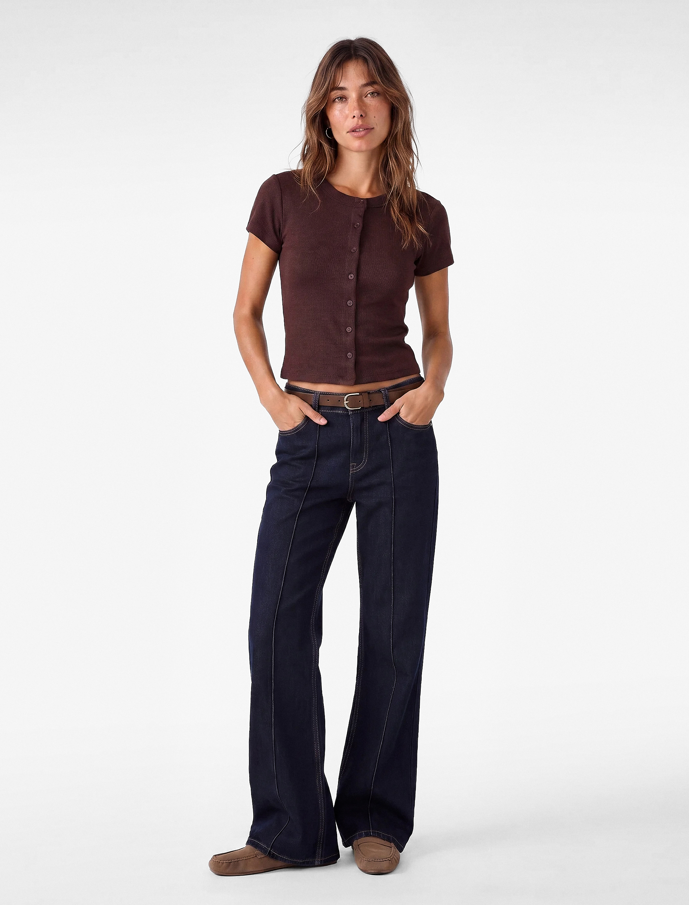   Slim Fit Düğmeli Bisiklet Yaka Kısa Kollu Hırka