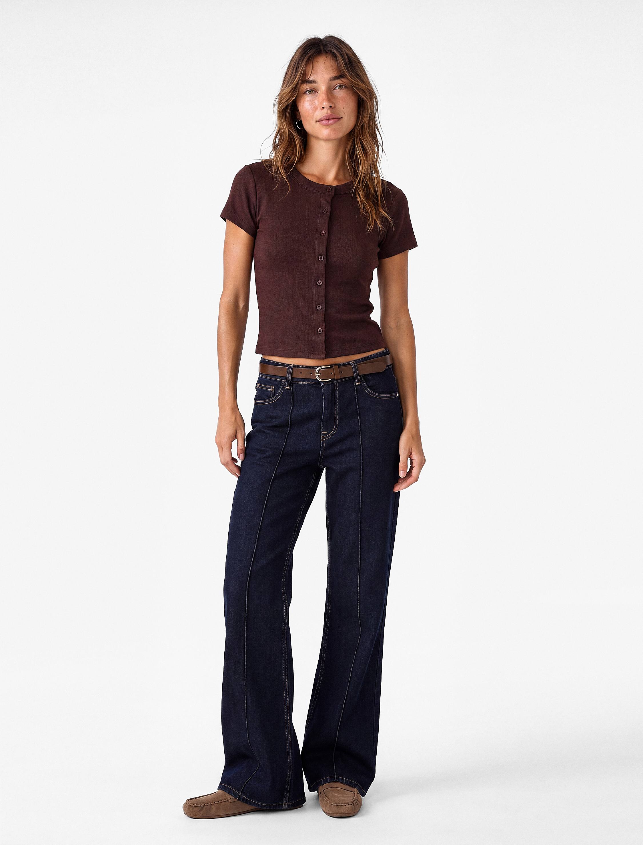   Slim Fit Düğmeli Bisiklet Yaka Kısa Kollu Hırka