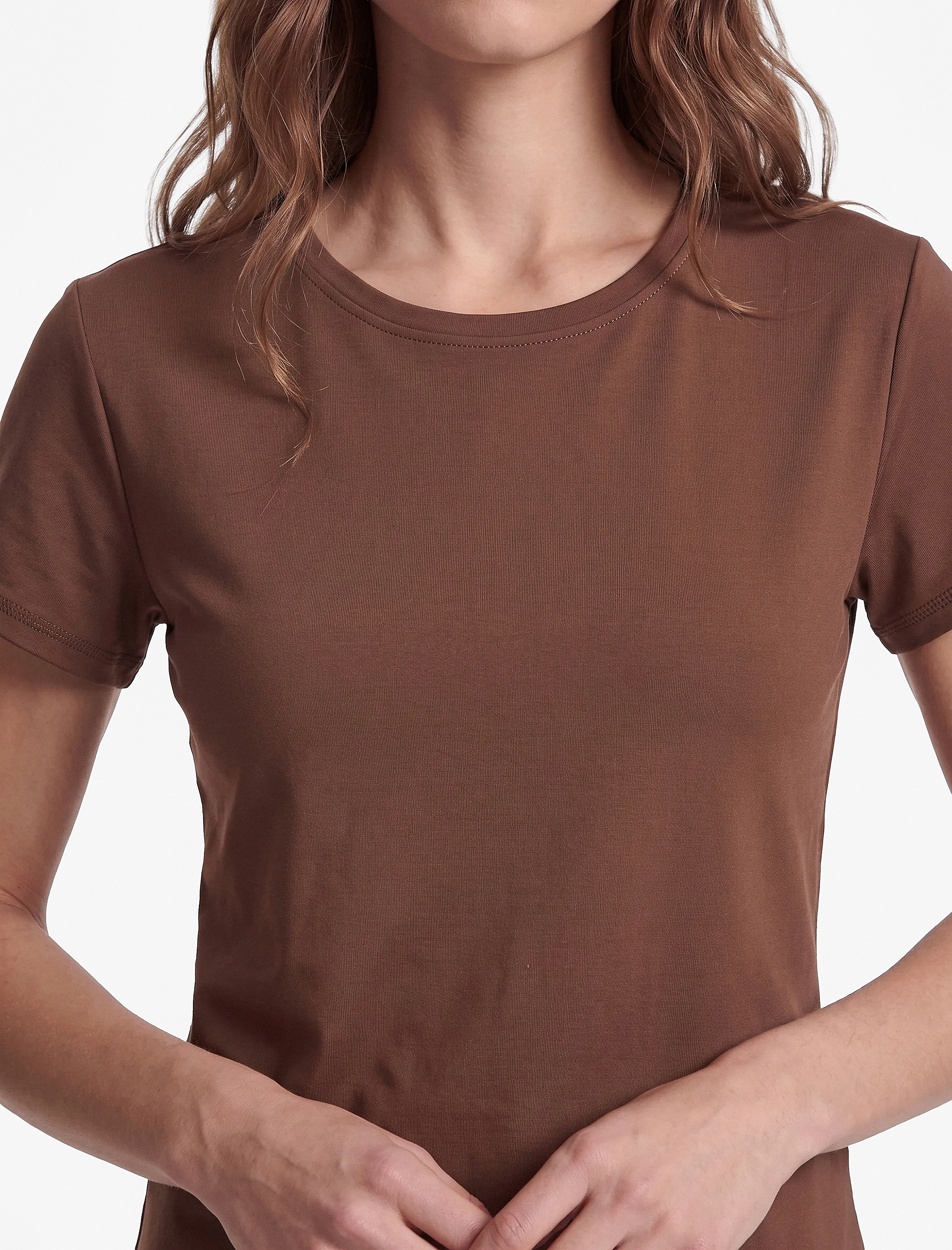   Slim Fit İnterlok Kumaş Kısa Kollu Bisiklet Yaka Spor Tişört