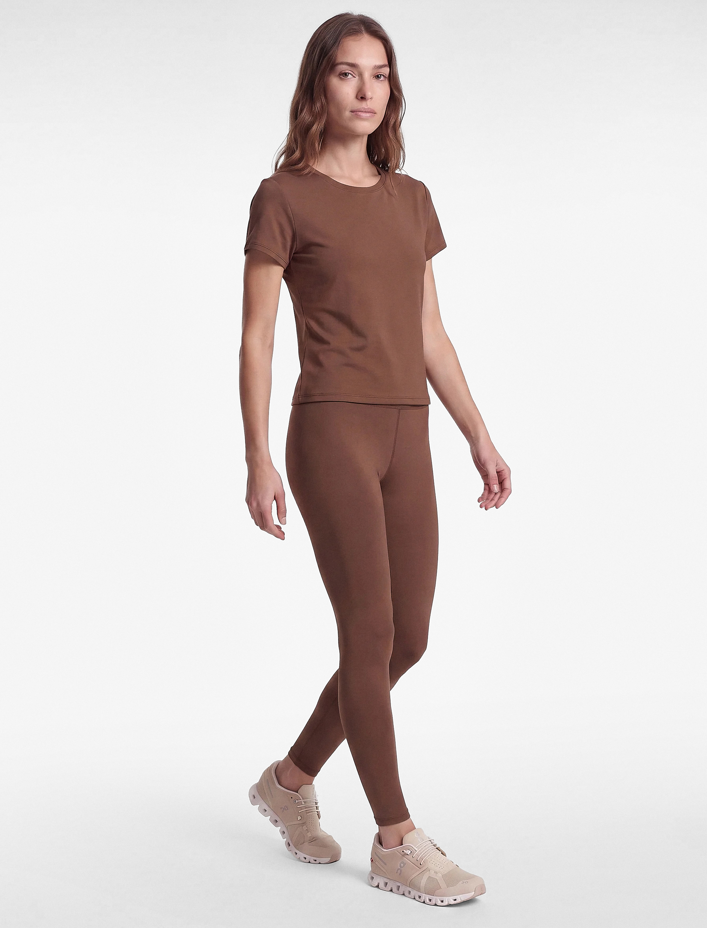   Slim Fit İnterlok Kumaş Kısa Kollu Bisiklet Yaka Spor Tişört