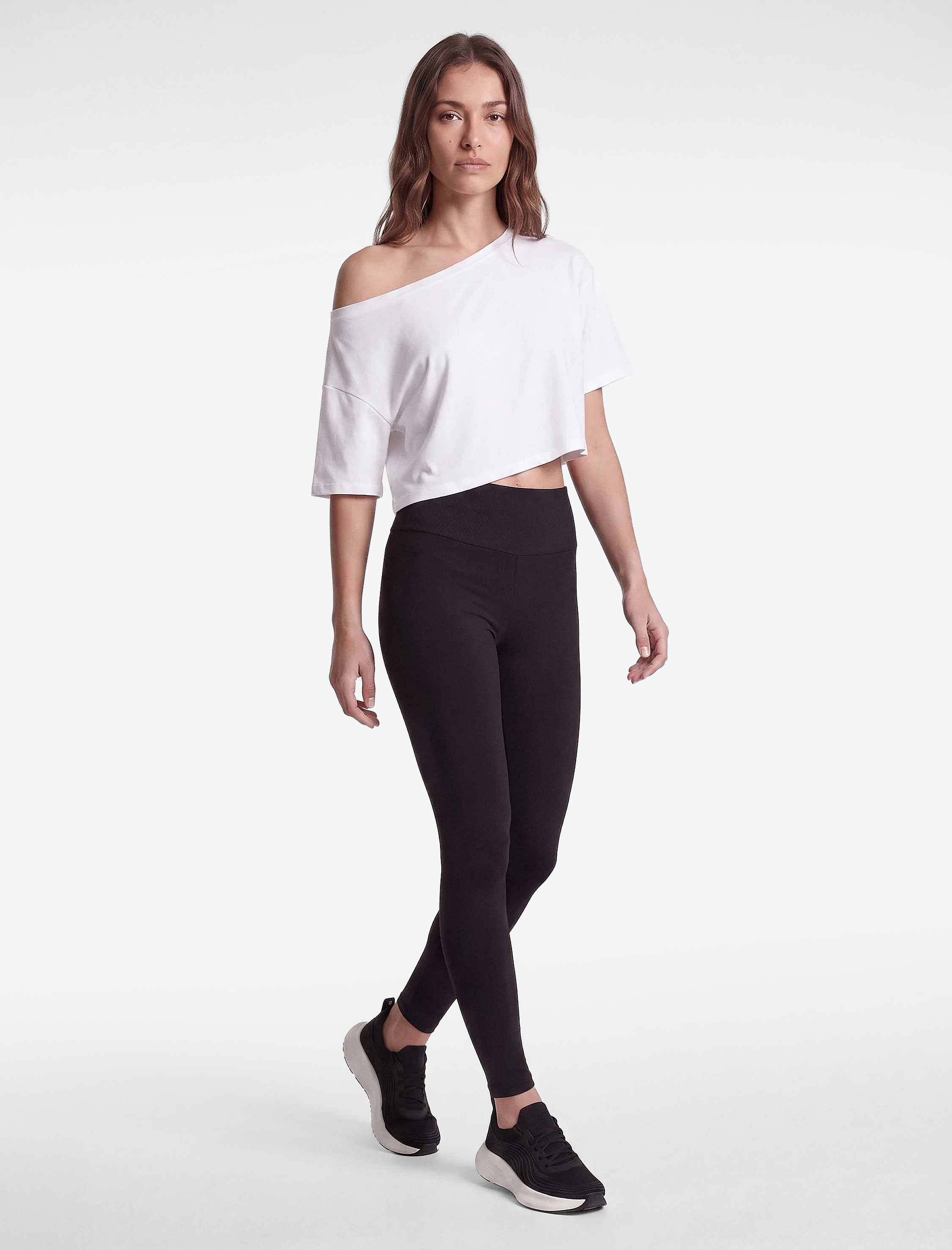   Modal Kumaş Kayık Yaka Kısa Kollu Rahat Kalıp Crop Spor Tişört