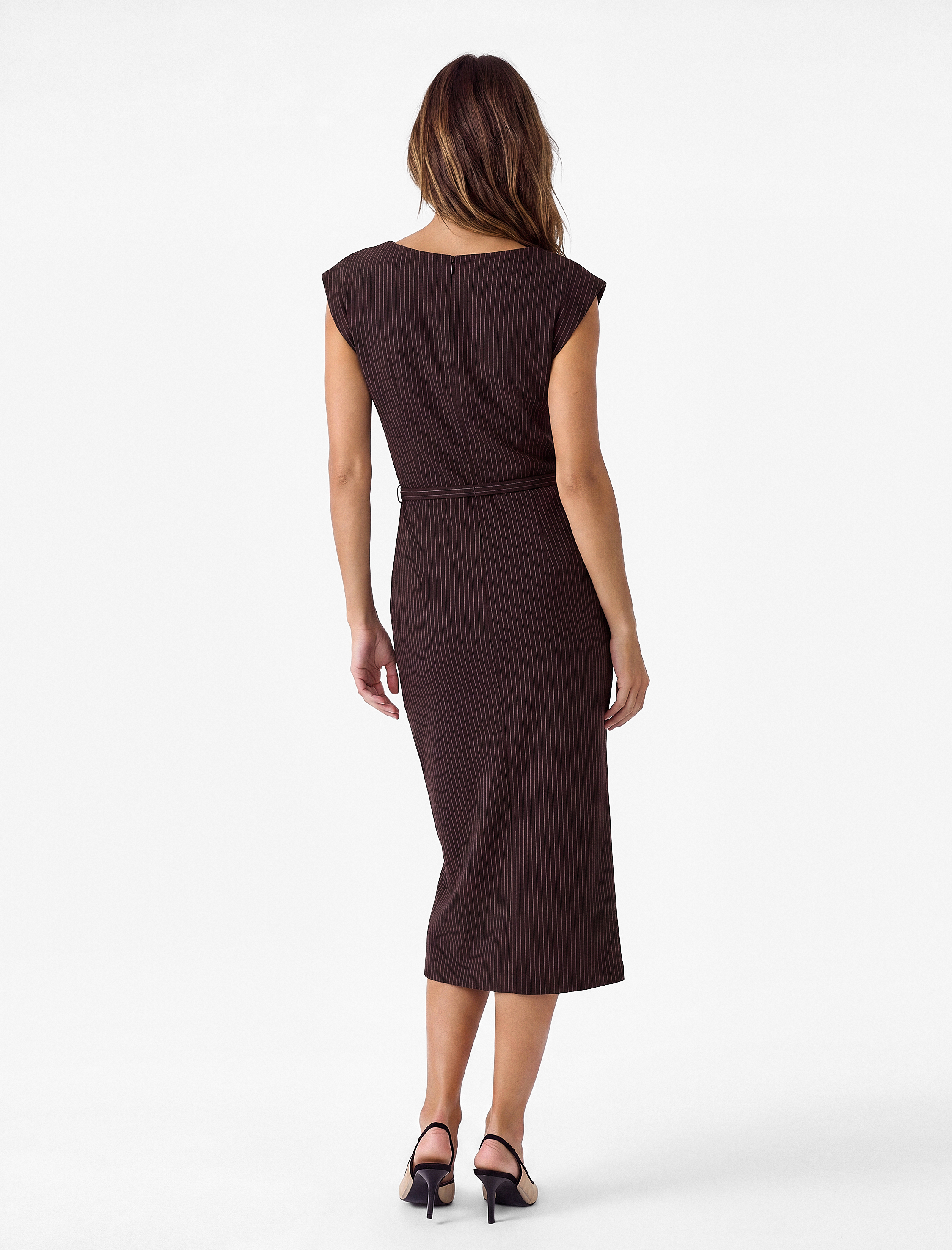   Kolsuz Balık Form Slim Fit Çizgili Asimetrik Degaje Yaka Kemerli Midi Elbise