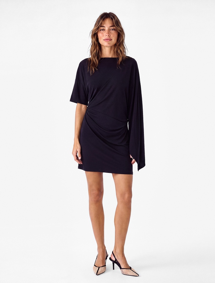  Drape Detaylı Slim Fit Yuvarlak Yaka Uzun Pelerin Kol Detaylı Mini Elbise