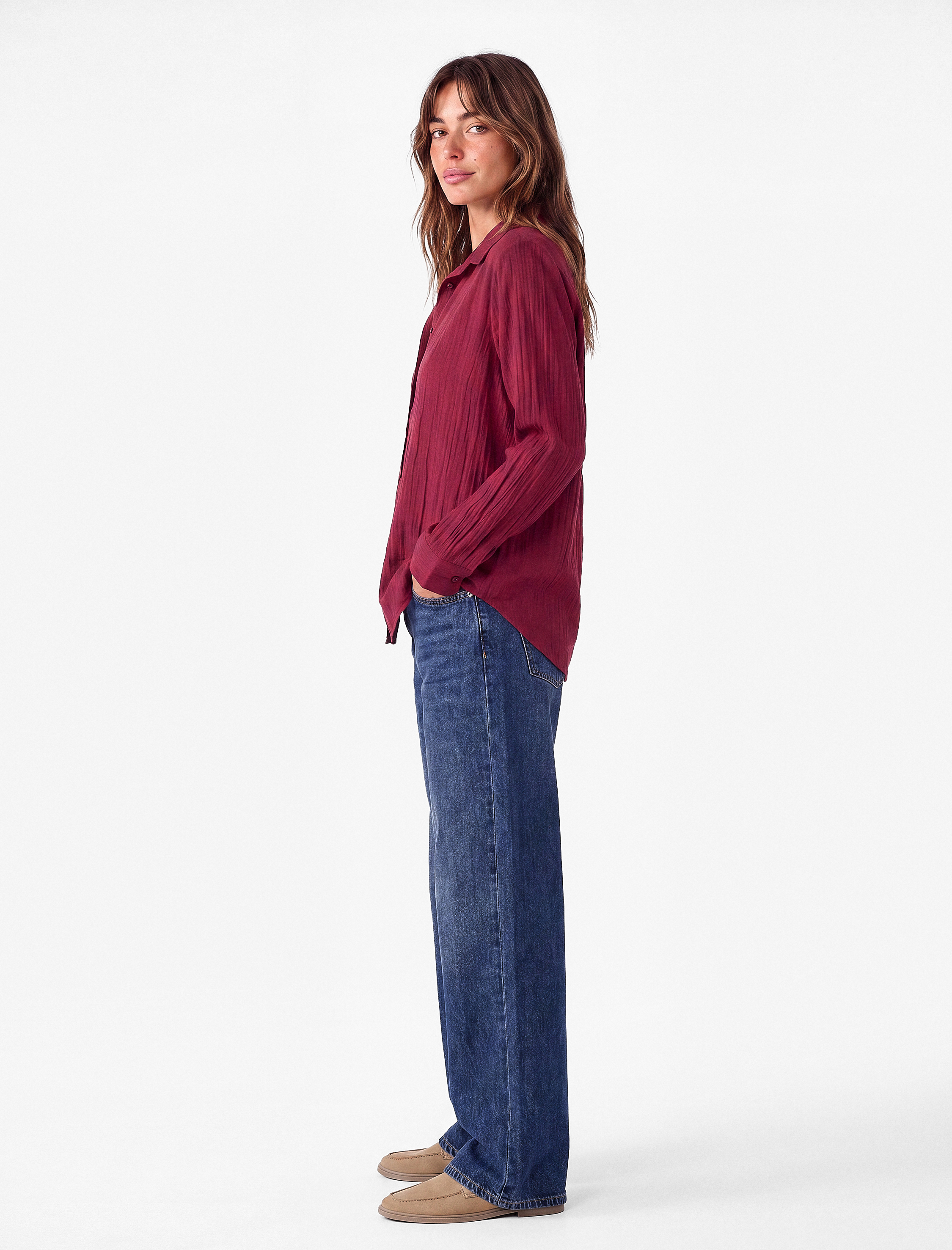   Kaçık Yaka Uzun Kollu Düğmeli Dokulu Oversize Gömlek
