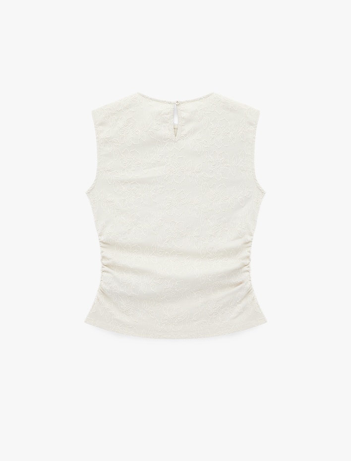  Brodeli Desenli Slim Fit Kolsuz Bisiklet Yaka Düğmeli Drapeli Bluz