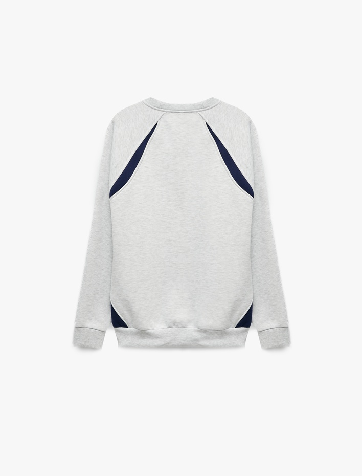  Renk Bloklu Bisiklet Yaka Uzun Kollu Baskılı Sweatshirt