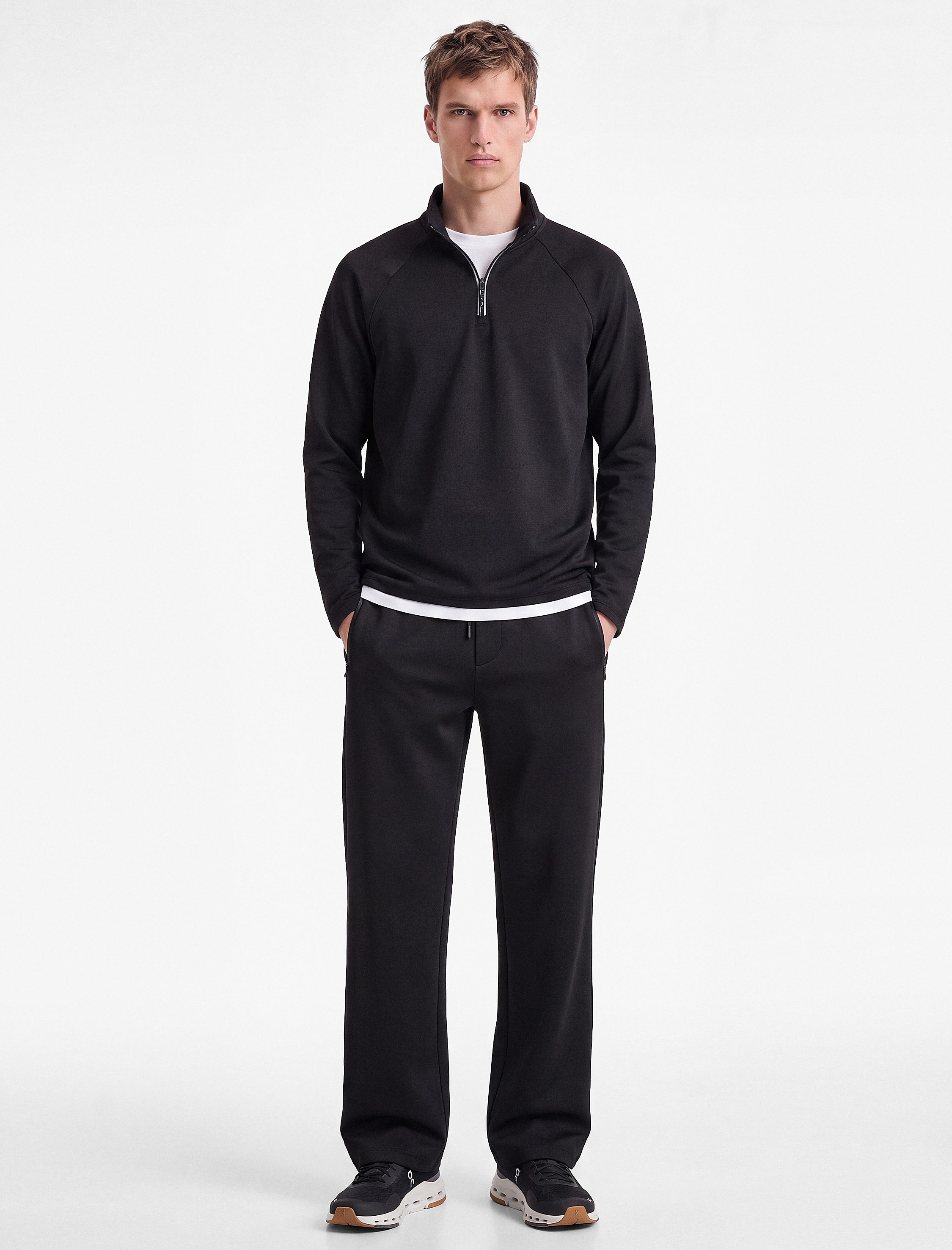   Dik Yaka Uzun Kollu Yarım Fermuarlı Spor Sweatshirt