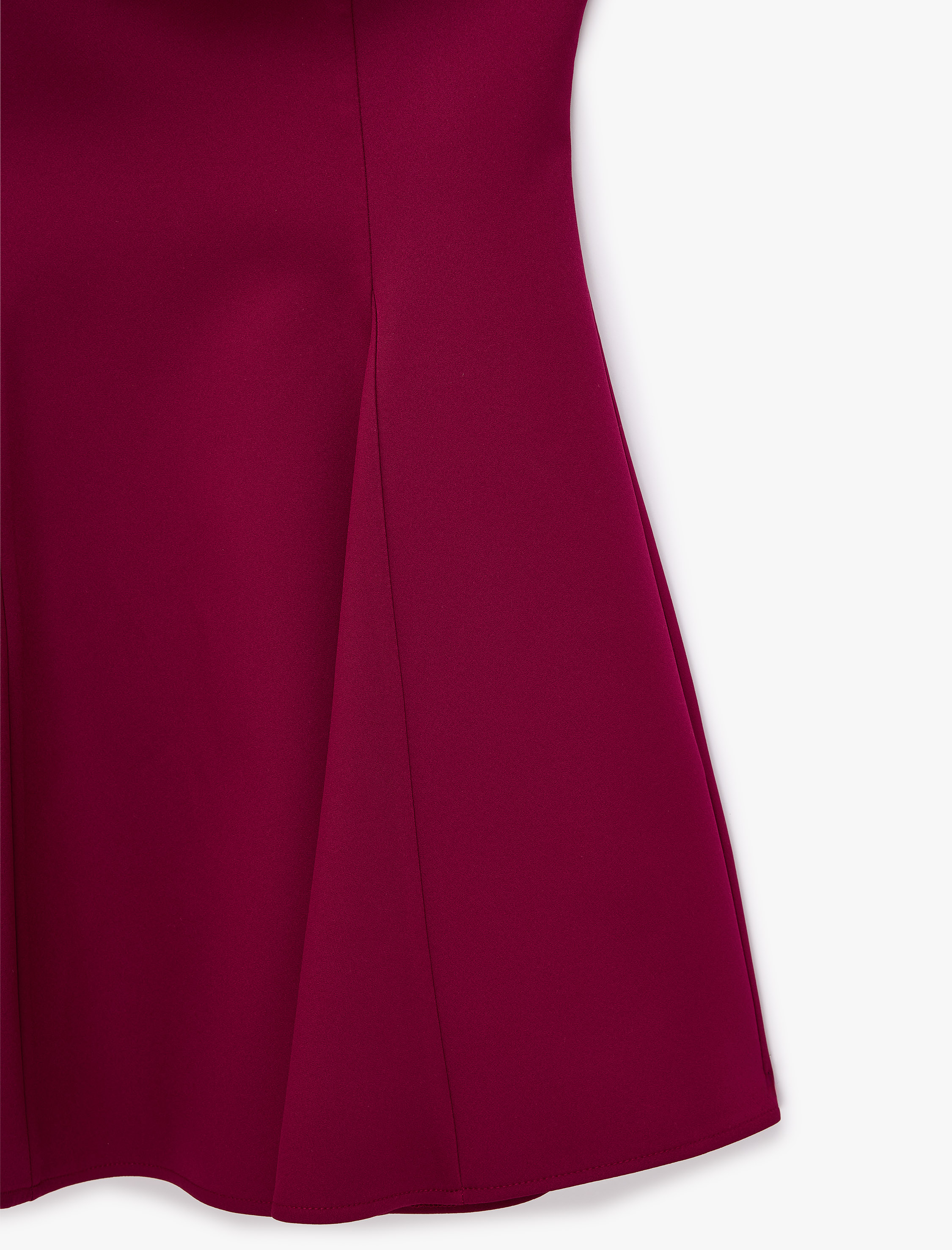   Slim Fit Bisiklet Yaka Kolsuz Mini Kloş Peplum Elbise