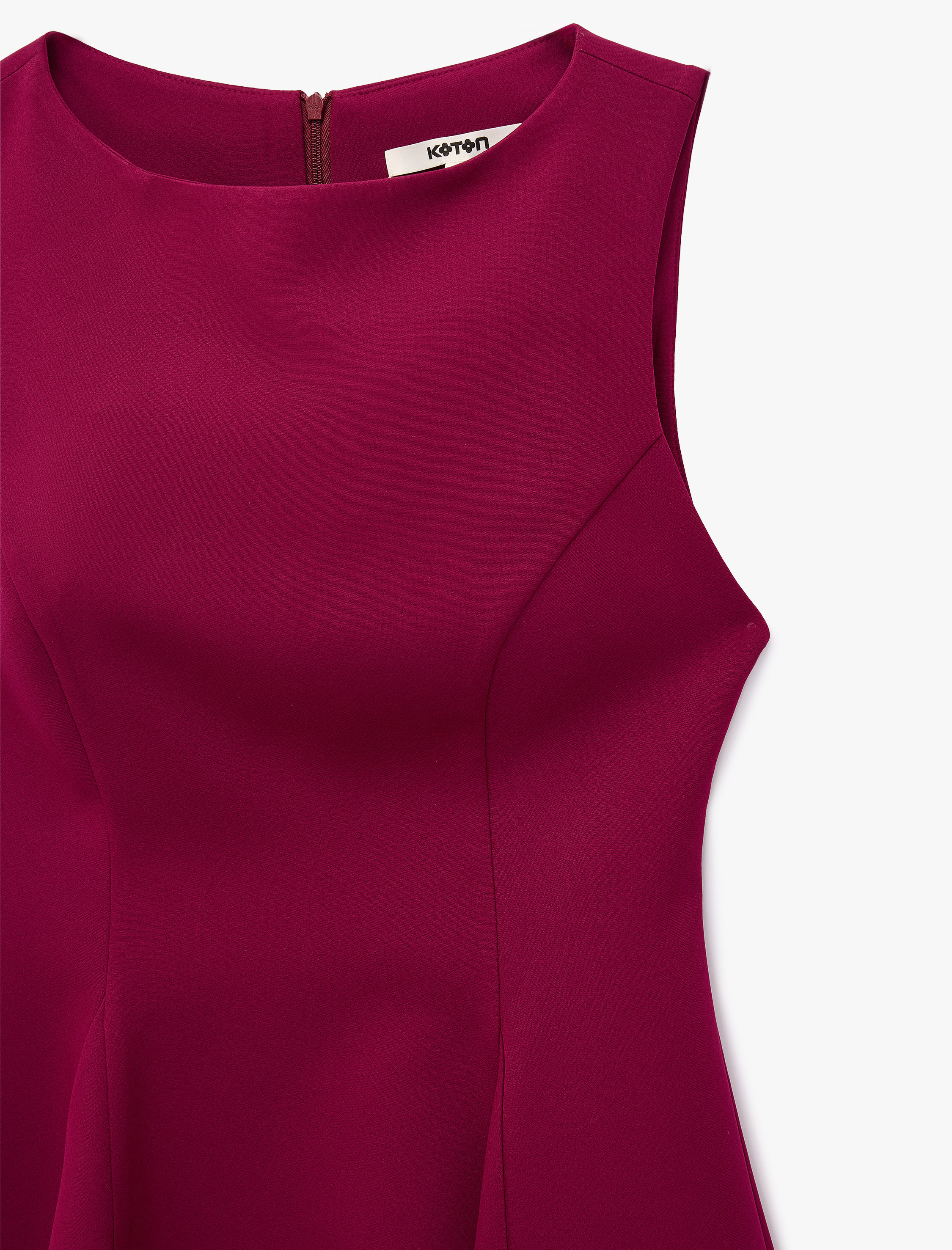   Slim Fit Bisiklet Yaka Kolsuz Mini Kloş Peplum Elbise