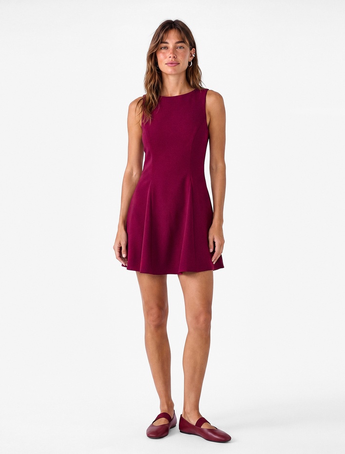  Slim Fit Bisiklet Yaka Kolsuz Mini Kloş Peplum Elbise