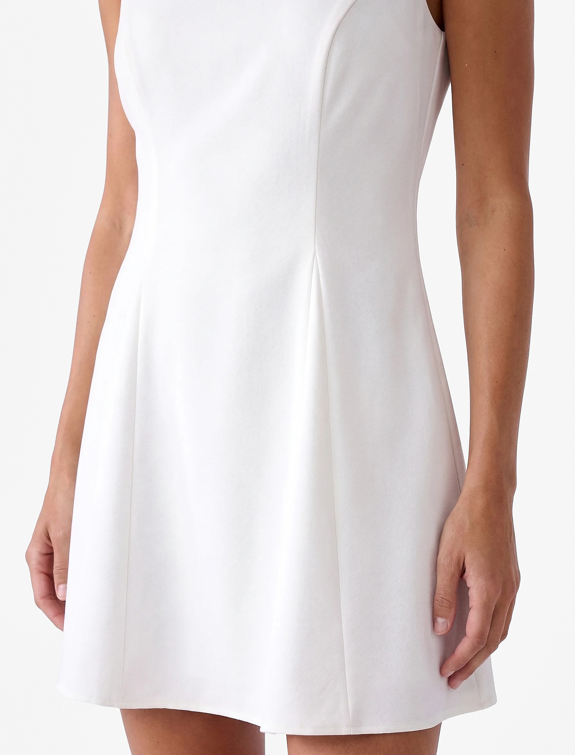   Slim Fit Bisiklet Yaka Kolsuz Mini Kloş Peplum Elbise