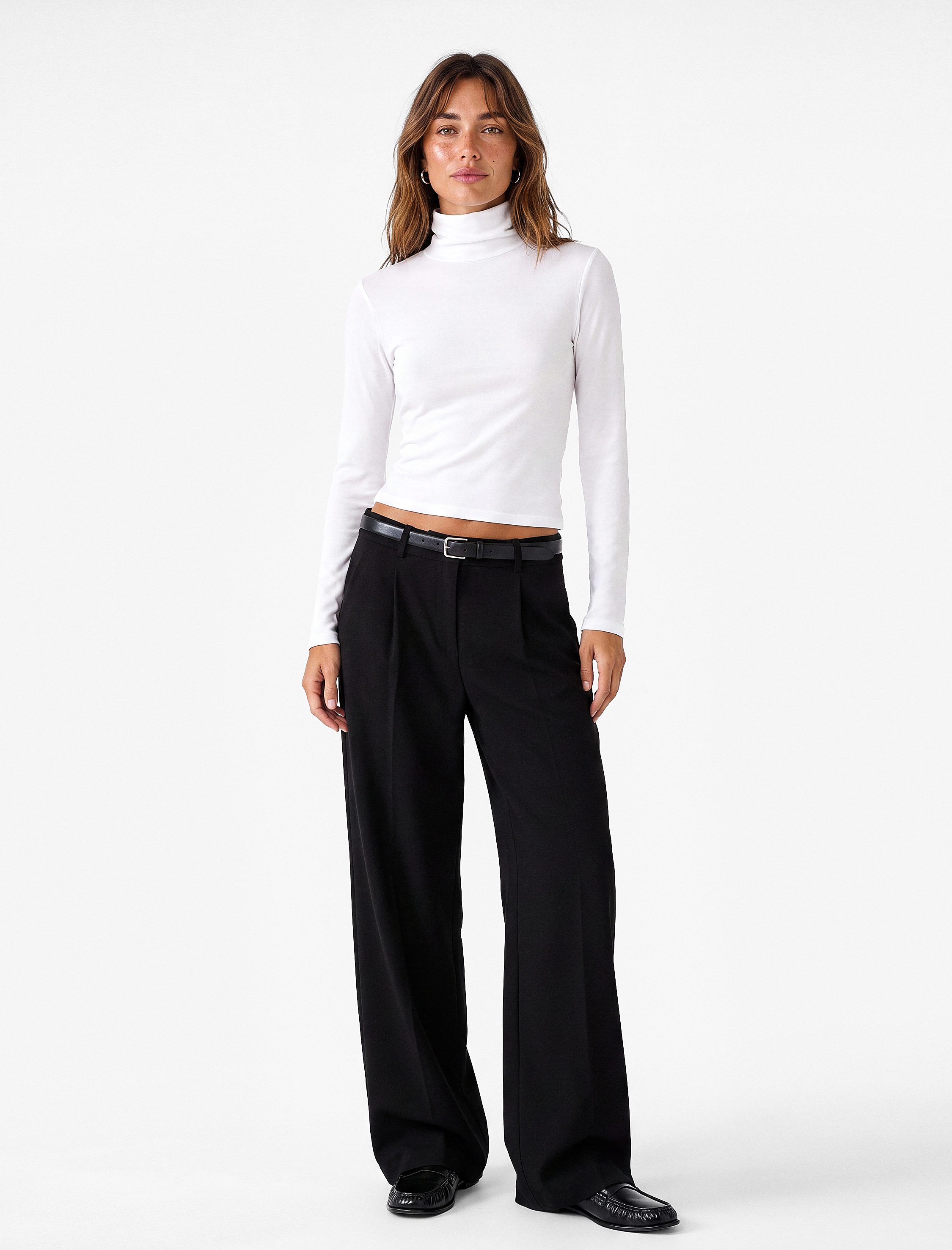   Slim Fit Dik Yaka Uzun Kollu Tişört