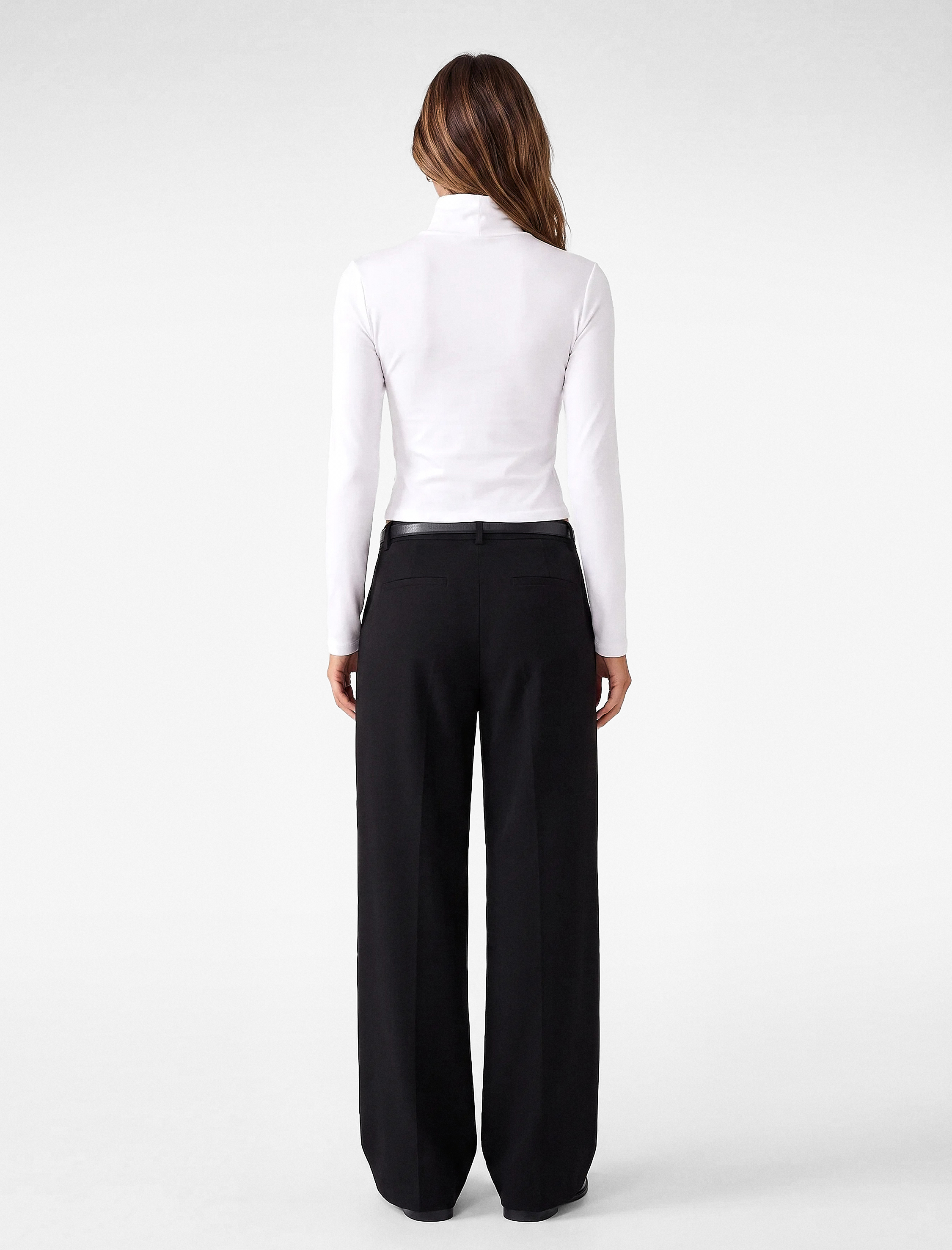   Slim Fit Dik Yaka Uzun Kollu Tişört