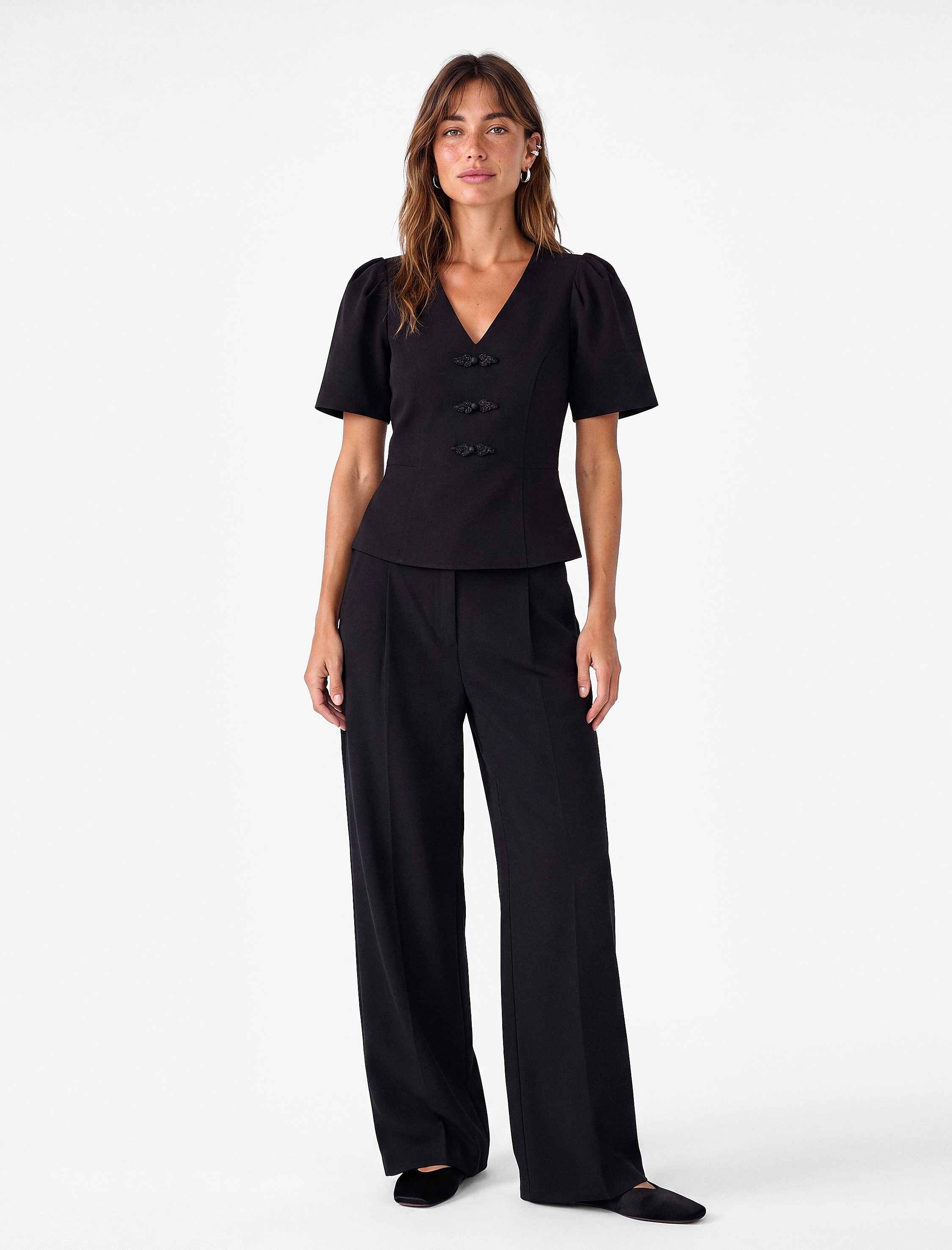   Slim Fit V Yaka Balon Kollu Süs Düğme Detaylı Peplum Bluz