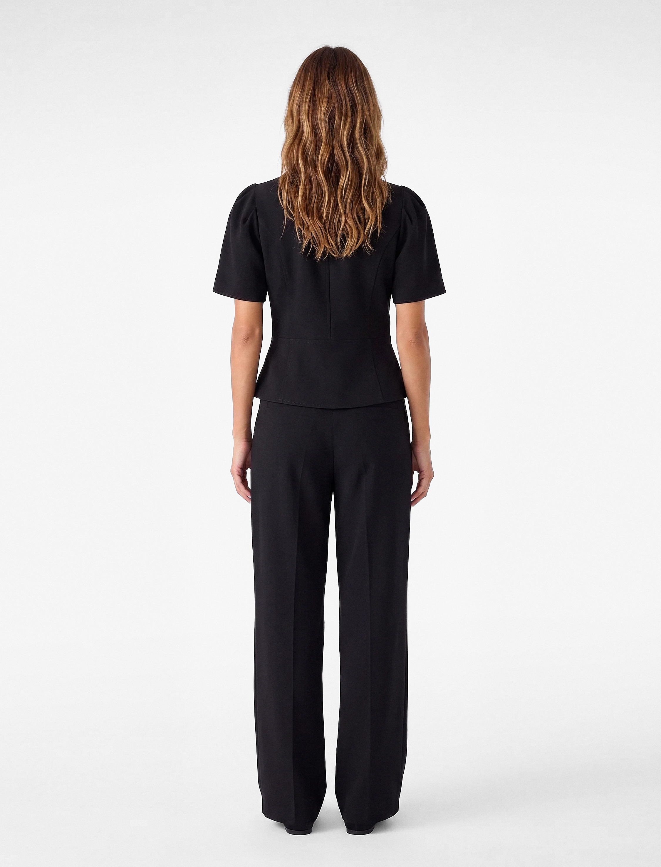   Slim Fit V Yaka Balon Kollu Süs Düğme Detaylı Peplum Bluz