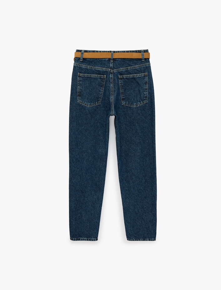  Kemerli Yüksek Bel Dar Kalıp Düz Paça Pamuklu Denim Pantolon - Mom Slim Jean