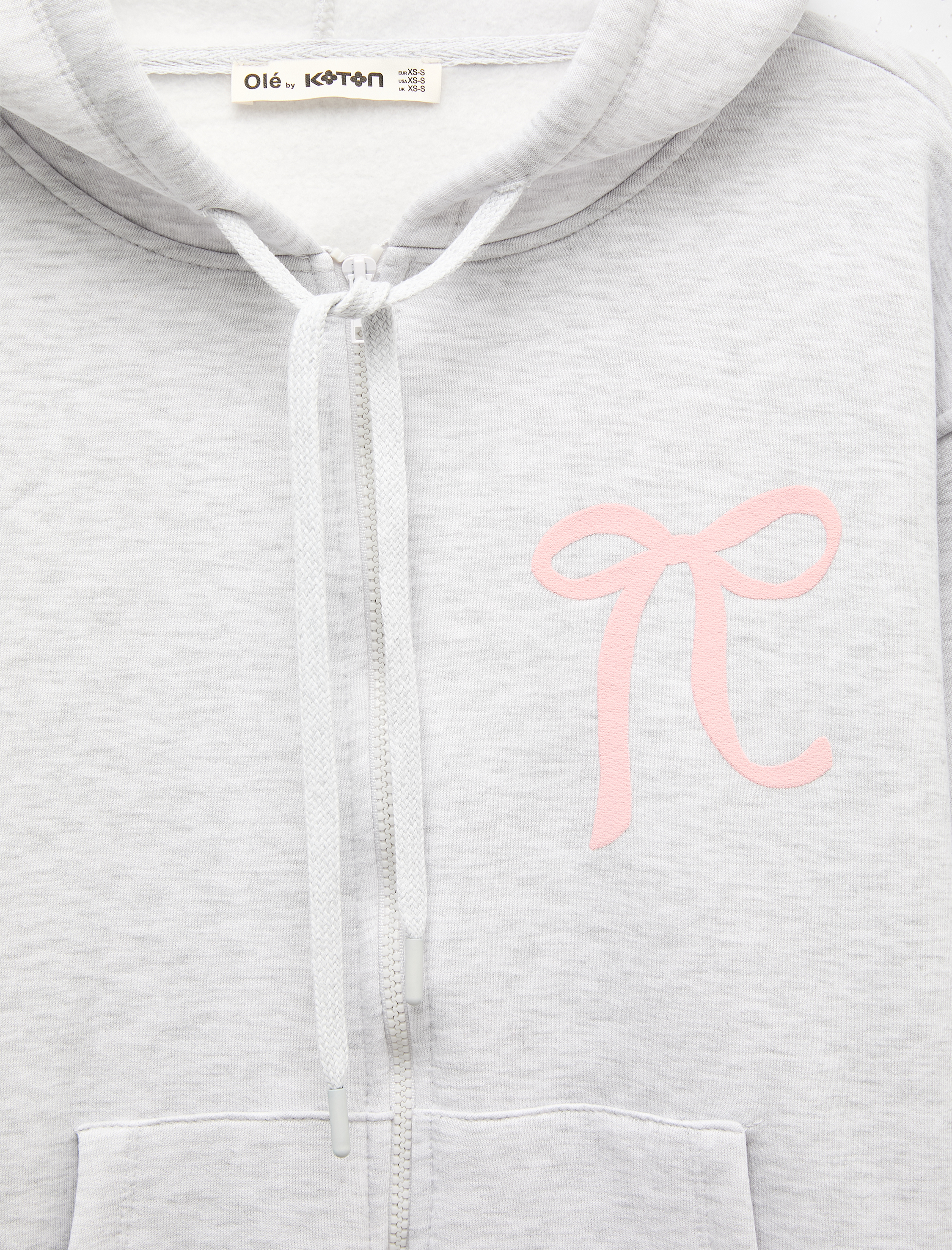   Şardonlu Rahat Kalıp Uzun Kollu Kapüşonlu Fermuarlı Kanguru Cepli Fiyonk Baskılı Sweatshirt