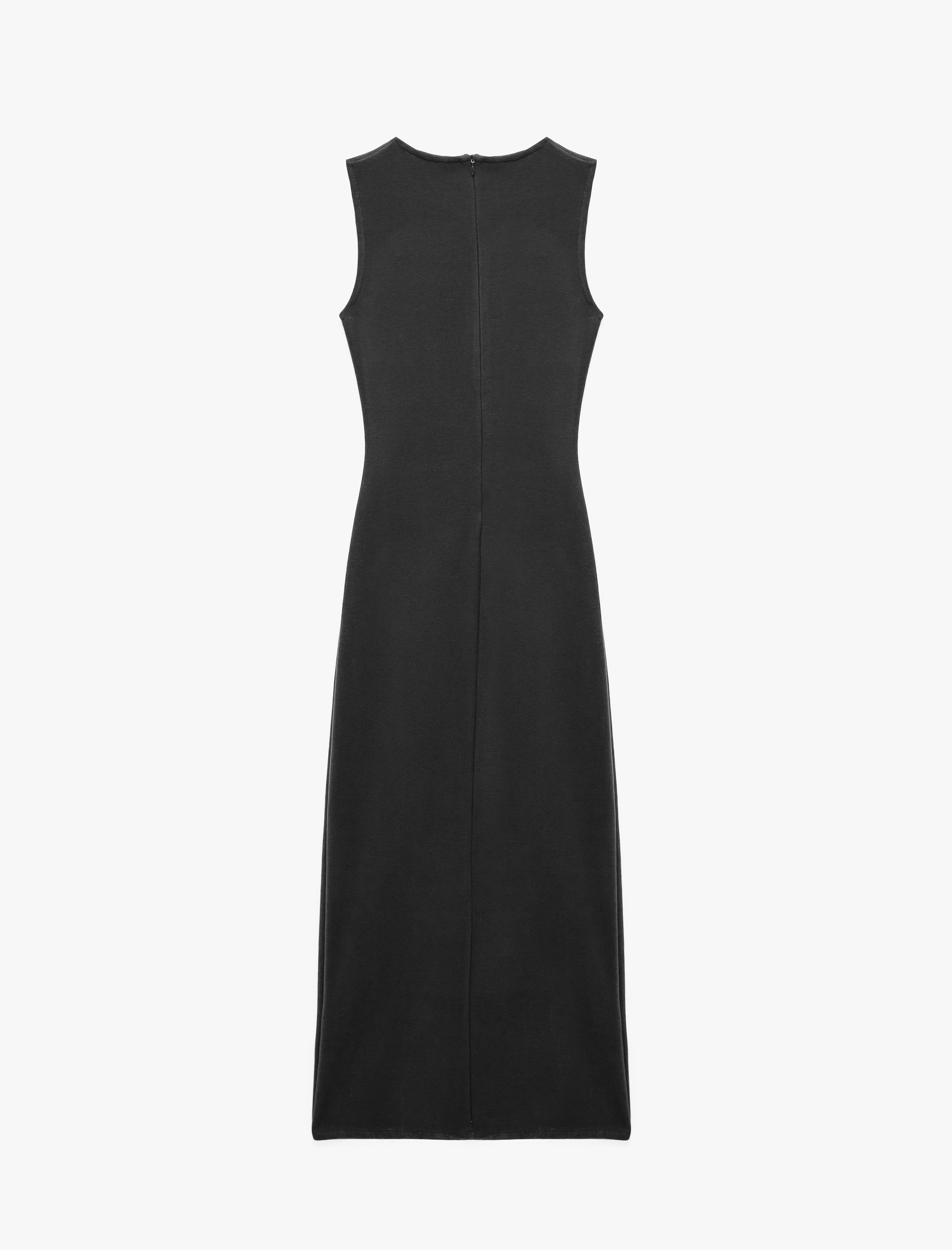   Slim Fit Bisiklet Yaka Yırtmaçlı Drape Detaylı Kolsuz Midi Elbise
