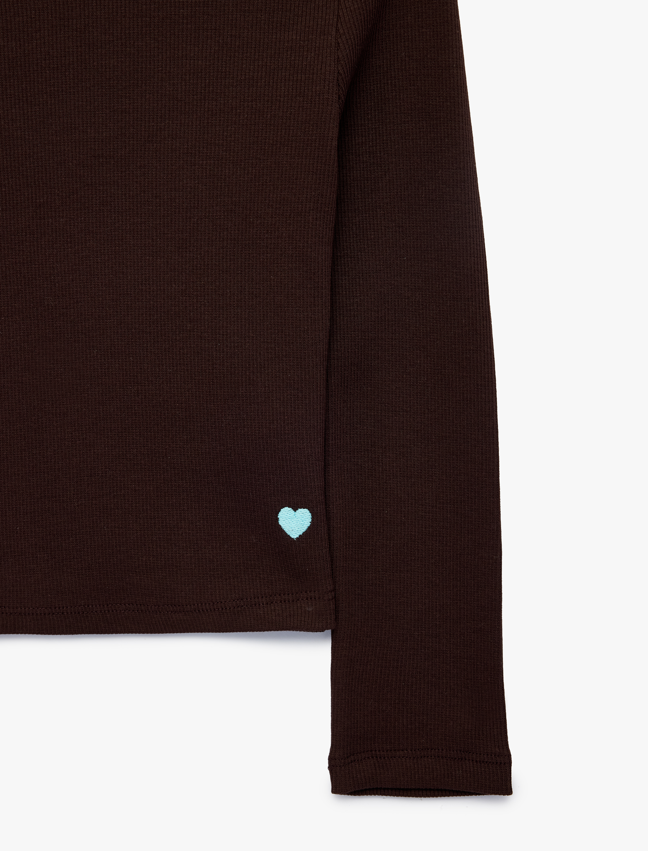  Kız Çocuk Kalp Nakış Detaylı Slim Fit Pamuklu Kaşkorse Bisiklet Yaka Uzun Kollu Tişört