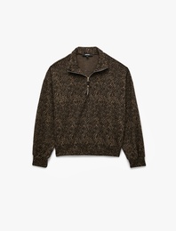 Desenli Uzun Kollu Fermuarlı Yaka Sweatshirt
