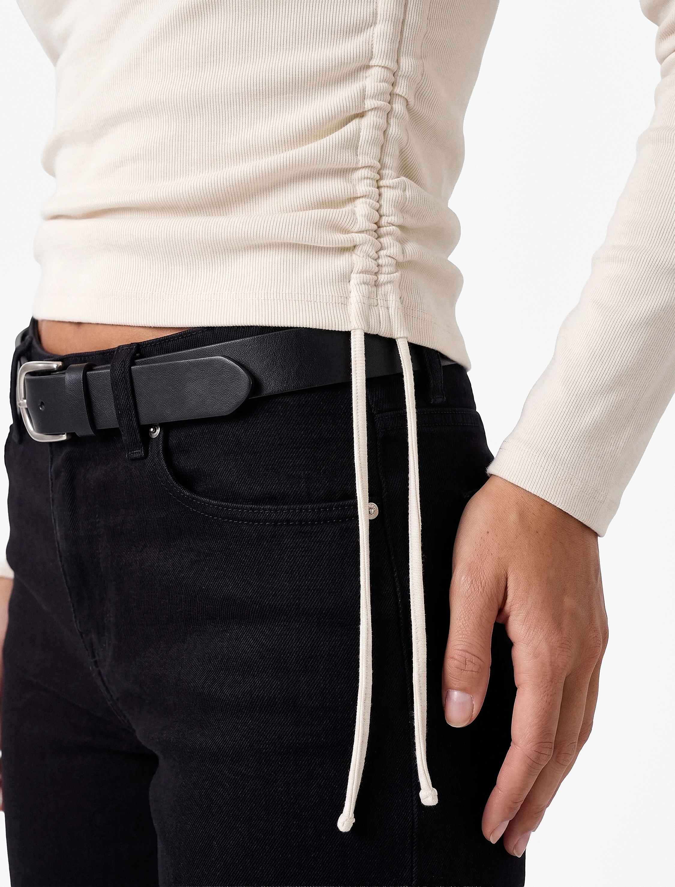   Pamuklu Slim Fit Uzun Kollu Bisiklet Yaka Yanları Büzgülü Bağlamalı Tişört