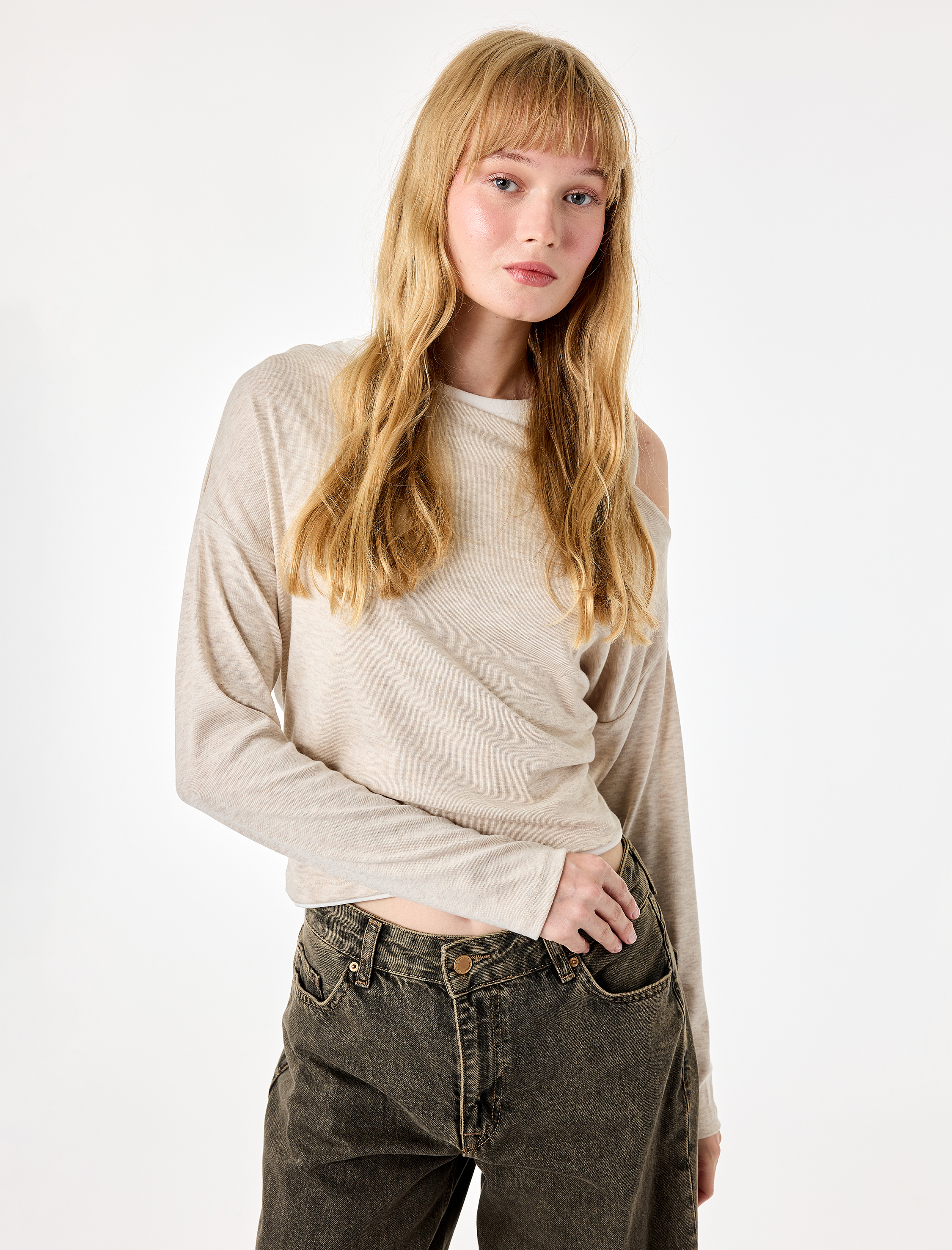   Slim Fit Viskon Karışımlı Asimetrik Yaka Uzun Kollu Katmanlı Tişört
