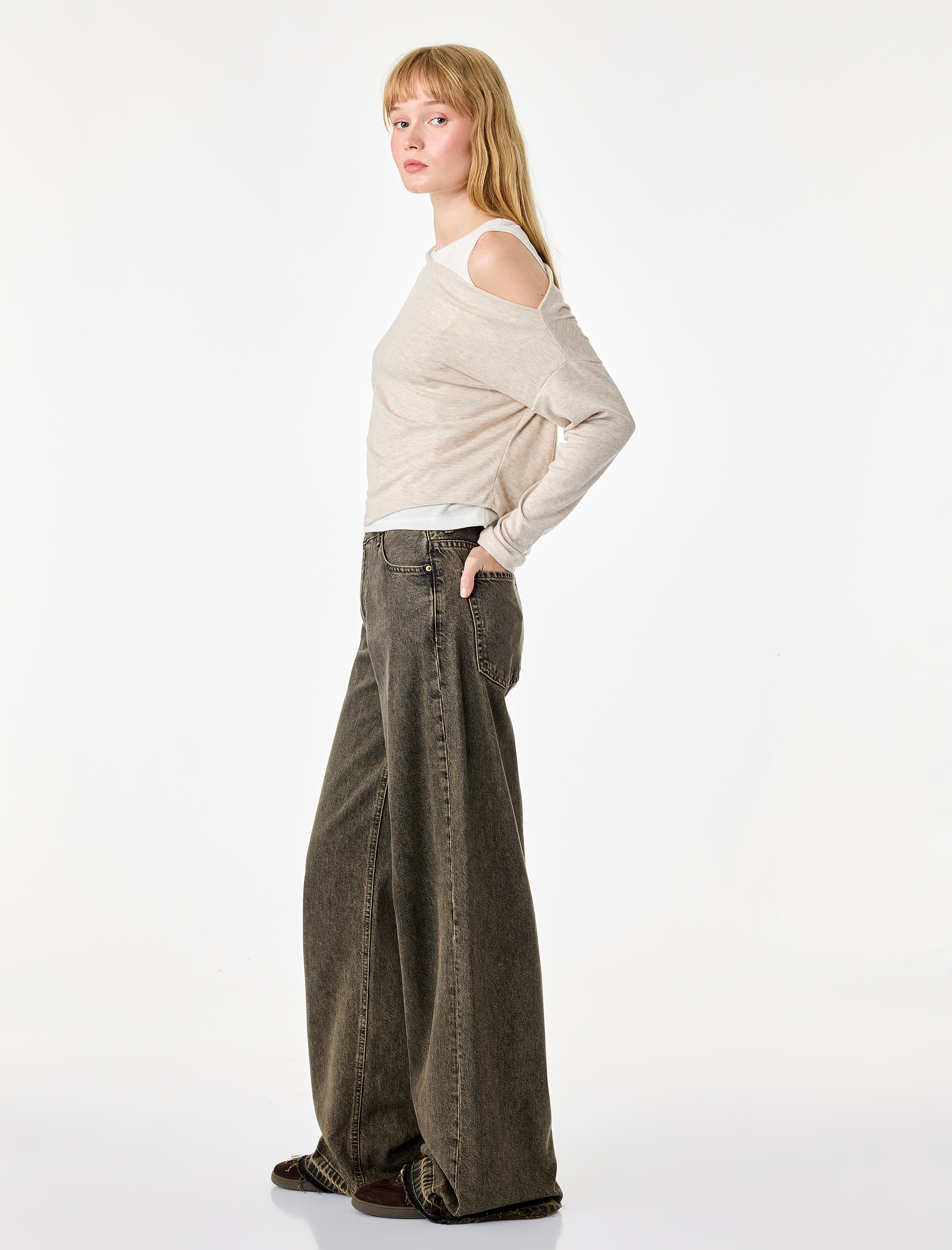   Slim Fit Viskon Karışımlı Asimetrik Yaka Uzun Kollu Katmanlı Tişört