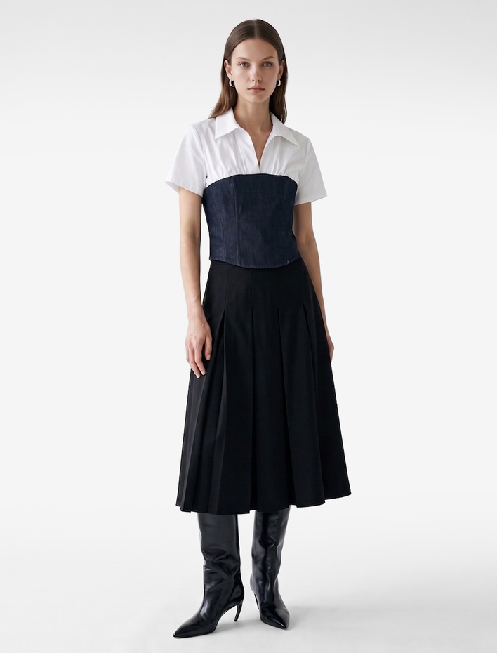  İki Farklı Kumaş Kullanımlı Slim Fit Kısa Kollu Korse Detaylı Gömlek