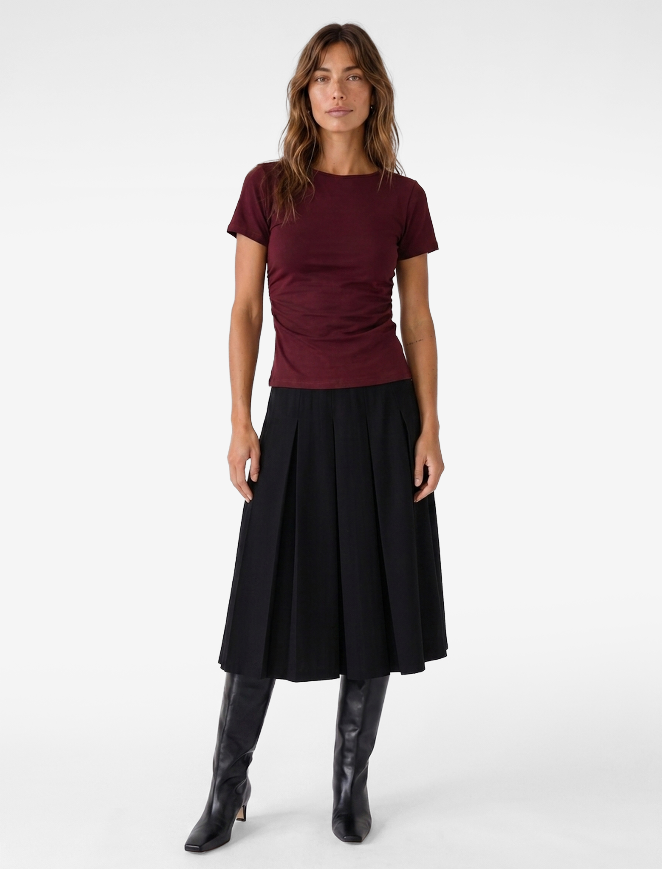   Viskon Slim Fit Büzgülü Bisiklet Yaka Kısa Kollu Tişört