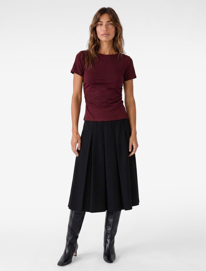  Viskon Slim Fit Büzgülü Bisiklet Yaka Kısa Kollu Tişört
