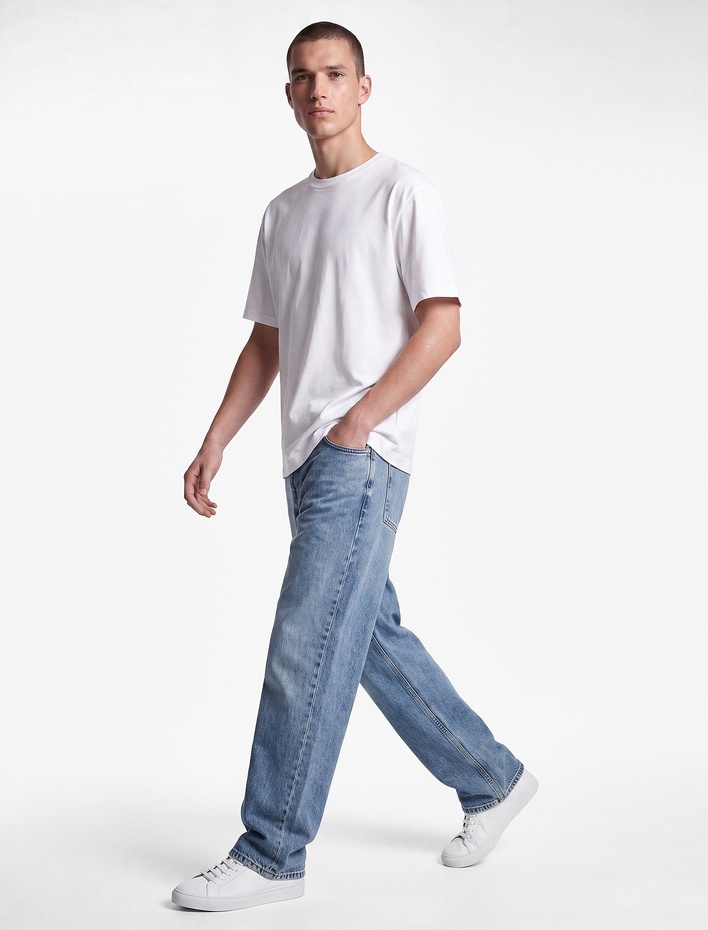  Kısa Kollu Bisiklet Yaka Basic Oversize Tişört