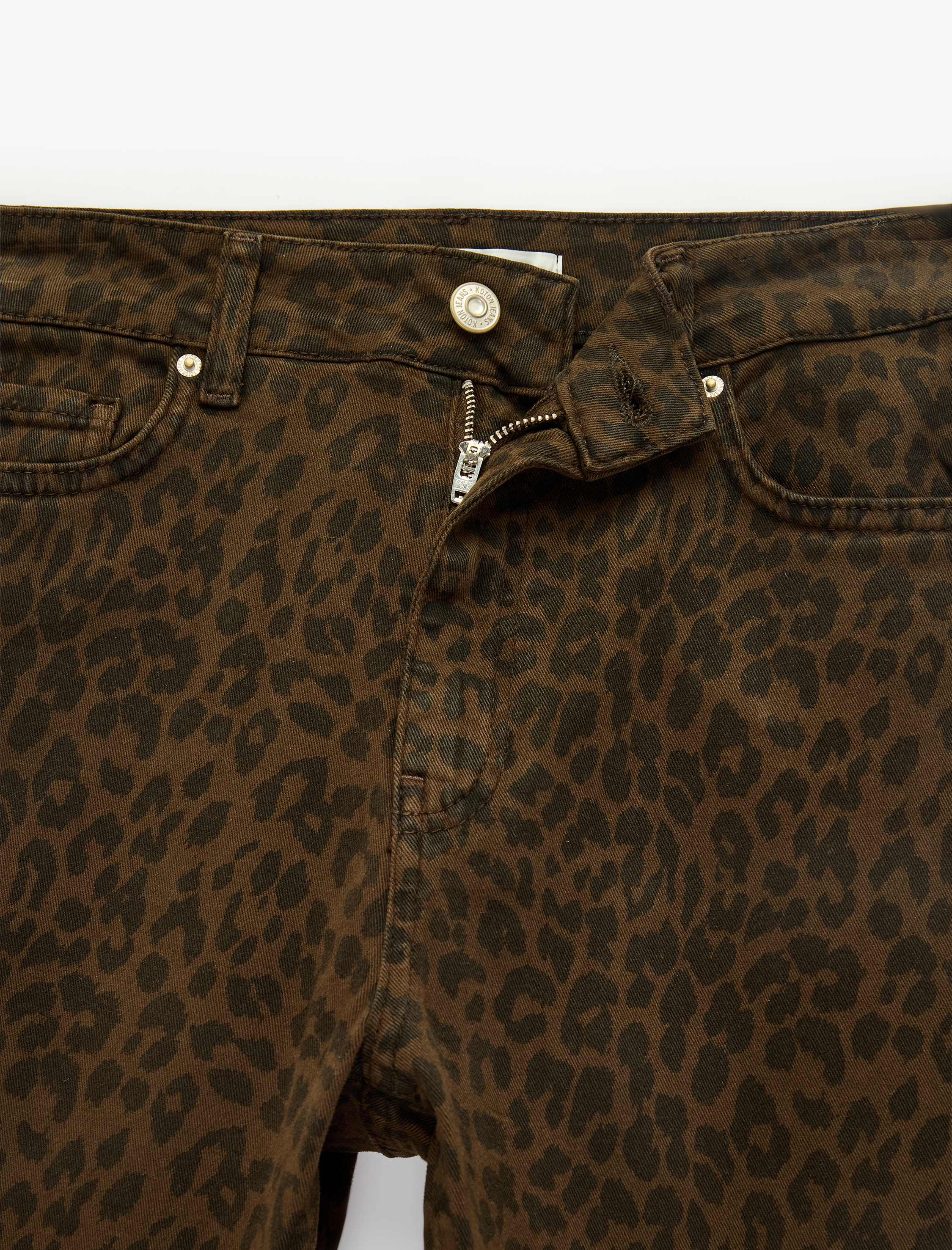   Yüksek Bel Dar Kesim Pamuklu İspanyol Paça Leopar Desenli Pantolon - Flare Jeans