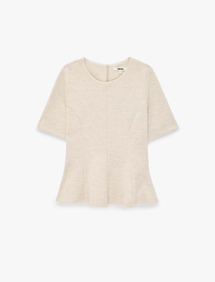  Slim Fit Bisiklet Yaka Kısa Kollu Peplum Bluz