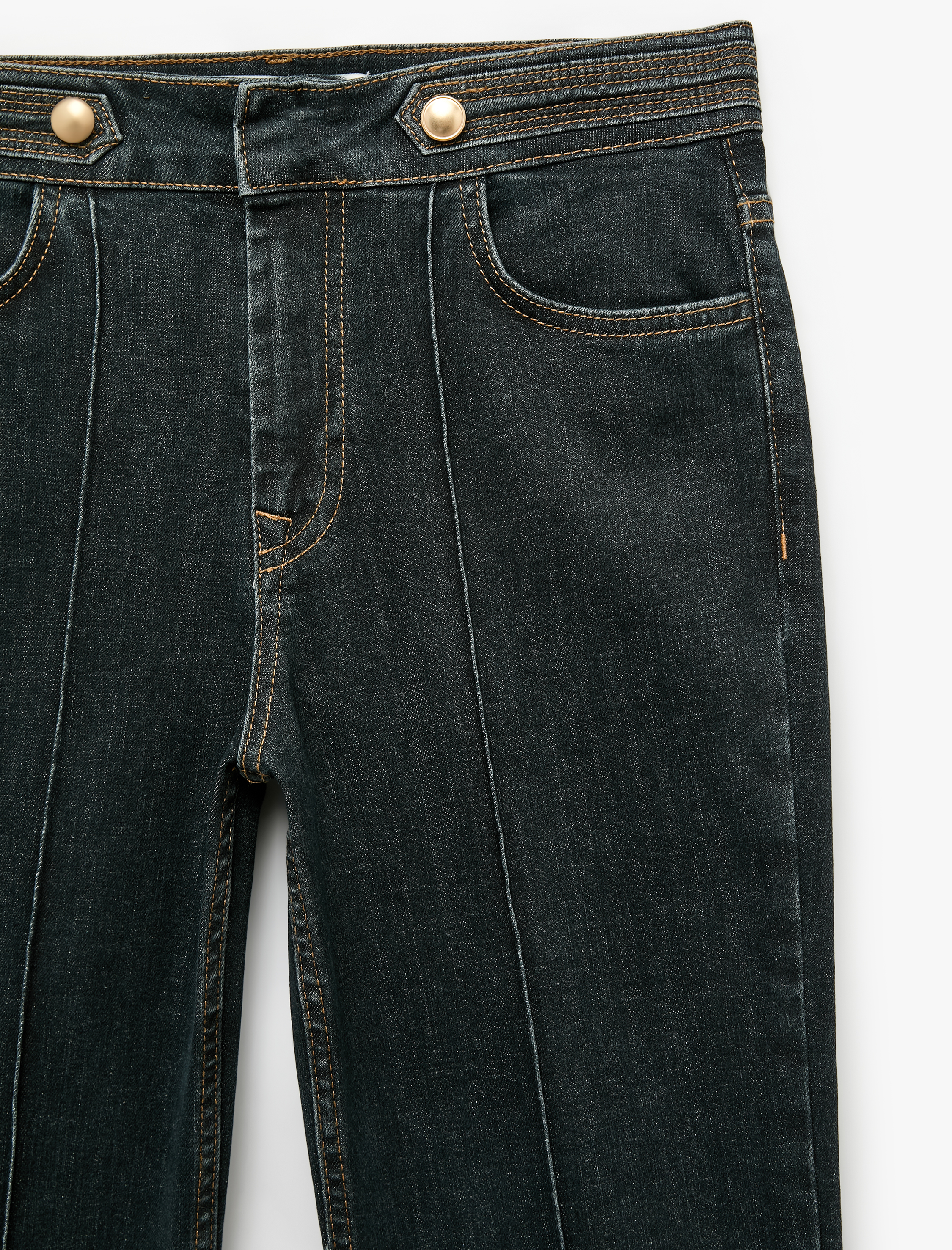   Süslü Düğmeli Normal Bel Dar Kesim Nervürlü İspanyol Paça Denim Pantolon - Flare Jeans
