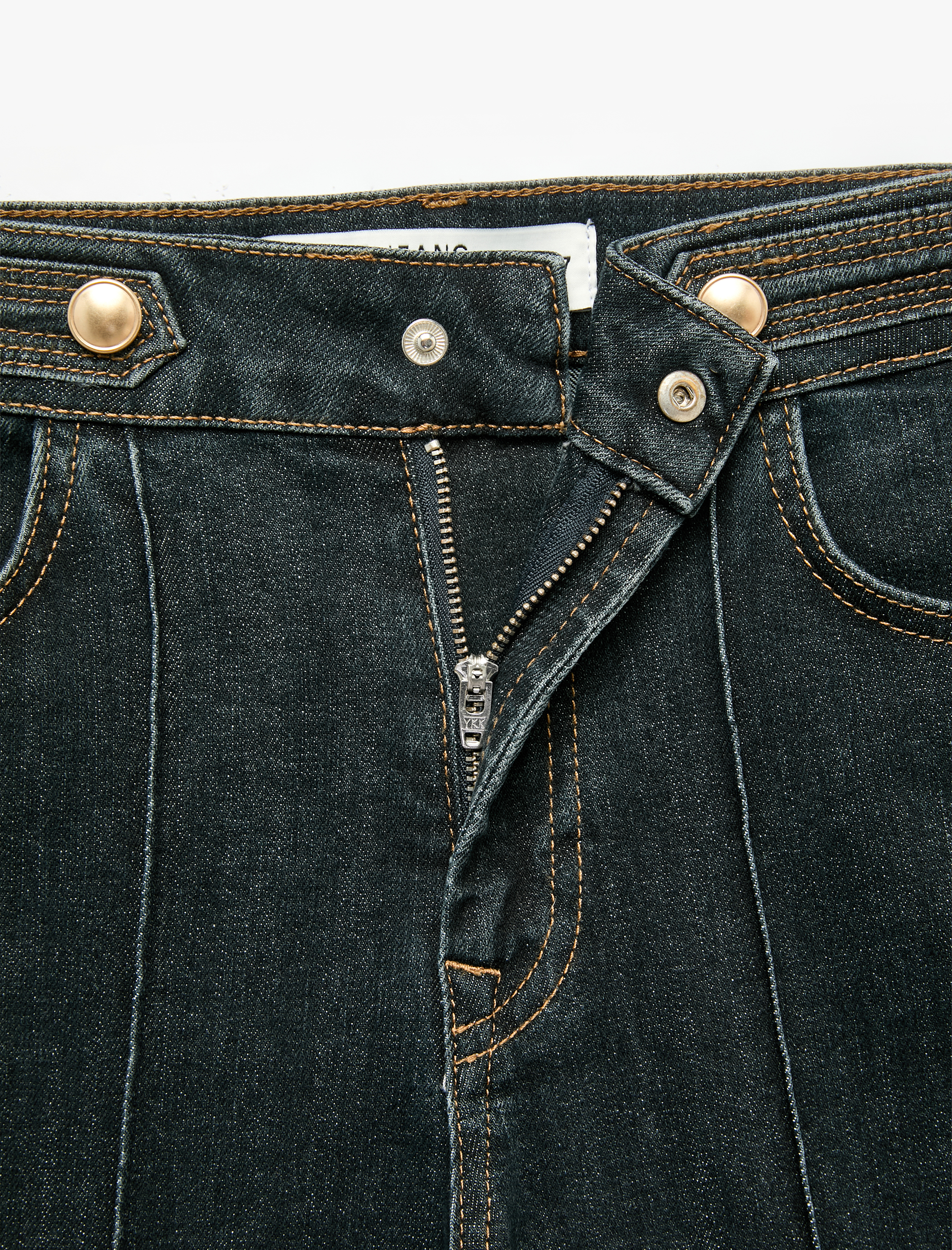   Süslü Düğmeli Normal Bel Dar Kesim Nervürlü İspanyol Paça Denim Pantolon - Flare Jeans