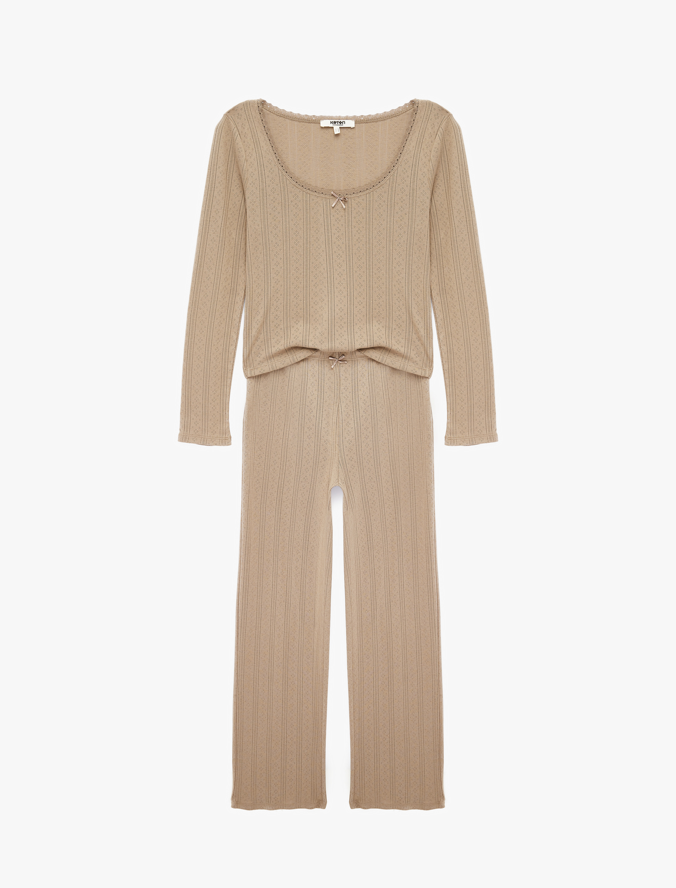   Pamuklu U Yaka Fiyonk Detaylı Uzun Kollu Pijama Takımı