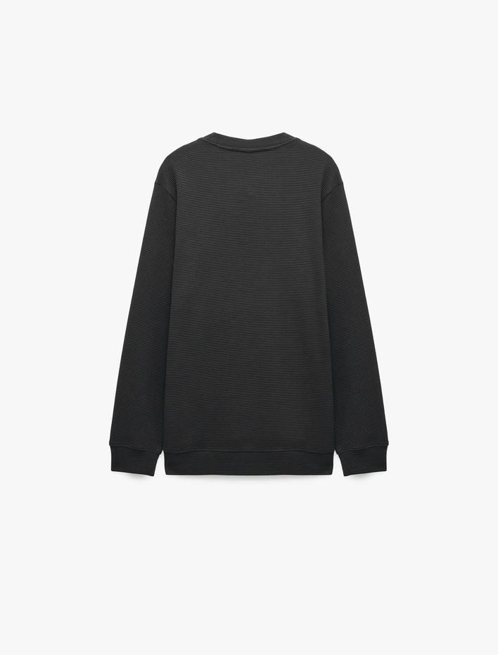  Uzun Kollu Pamuklu Waffle Dokulu Henley Yaka Sweatshirt