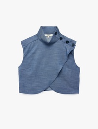 Asimetrik Kesim Düğmeli Katlı Dik Yaka Kolsuz Bluz
