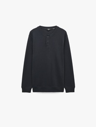 Uzun Kollu Pamuklu Waffle Dokulu Henley Yaka Sweatshirt