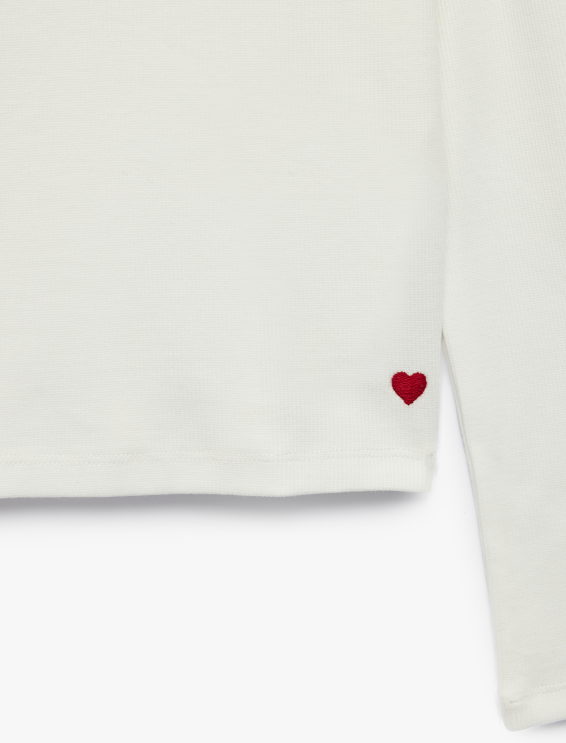  Kız Çocuk Kalp Nakış Detaylı Slim Fit Pamuklu Kaşkorse Bisiklet Yaka Uzun Kollu Tişört