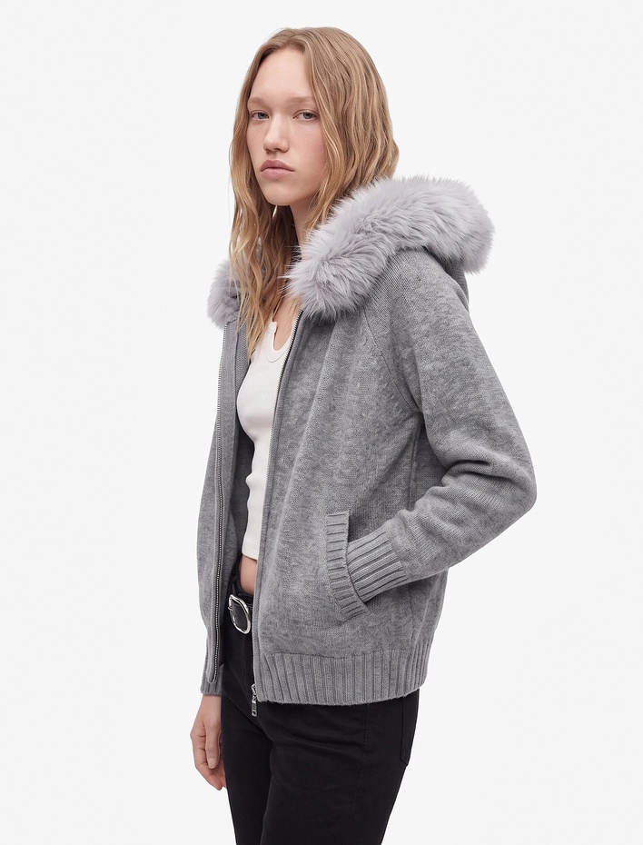  Uzun Kollu Slim Fit Fermuarlı Suni Kürklü Kapüşonlu Triko Hırka