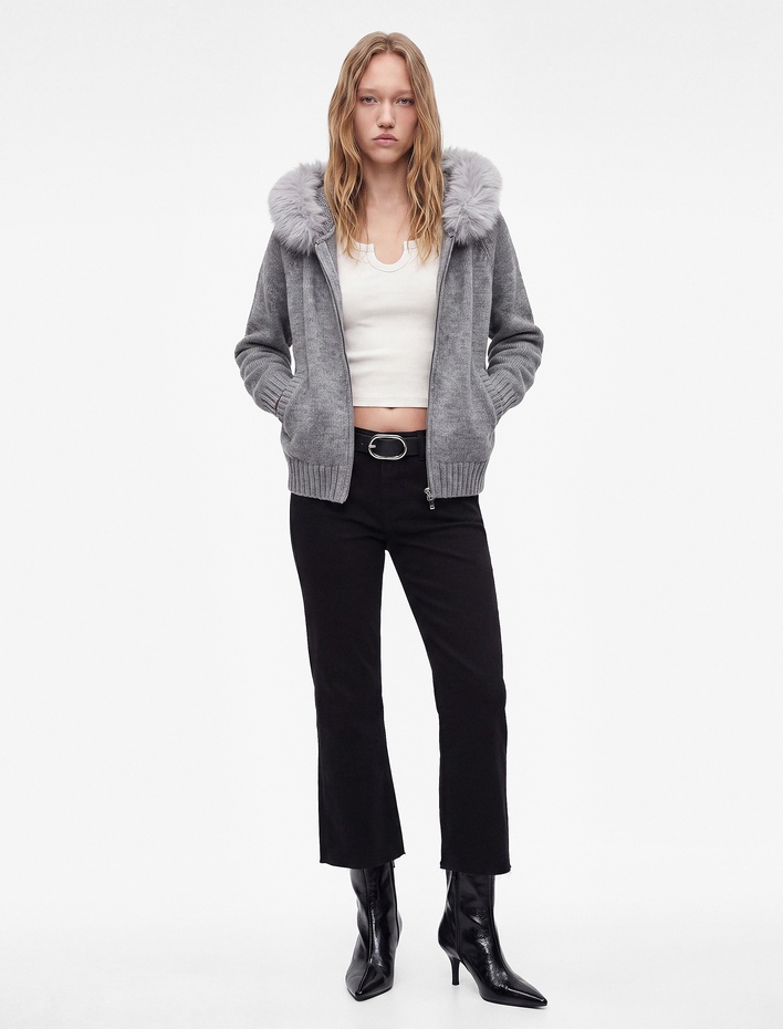  Uzun Kollu Slim Fit Fermuarlı Suni Kürklü Kapüşonlu Triko Hırka