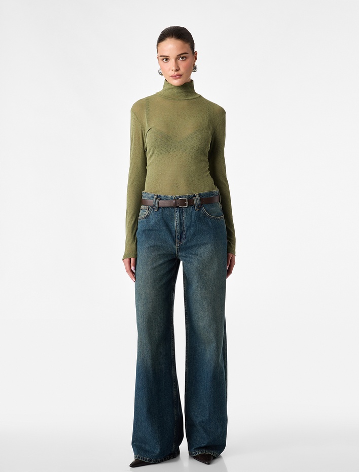  Slim Fit Dik Yaka Uzun Kollu Tişört