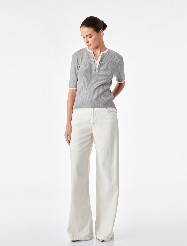  Regular Fit Kısa Kollu Katmanlı Henley Yaka Düğmeli Triko Kazak