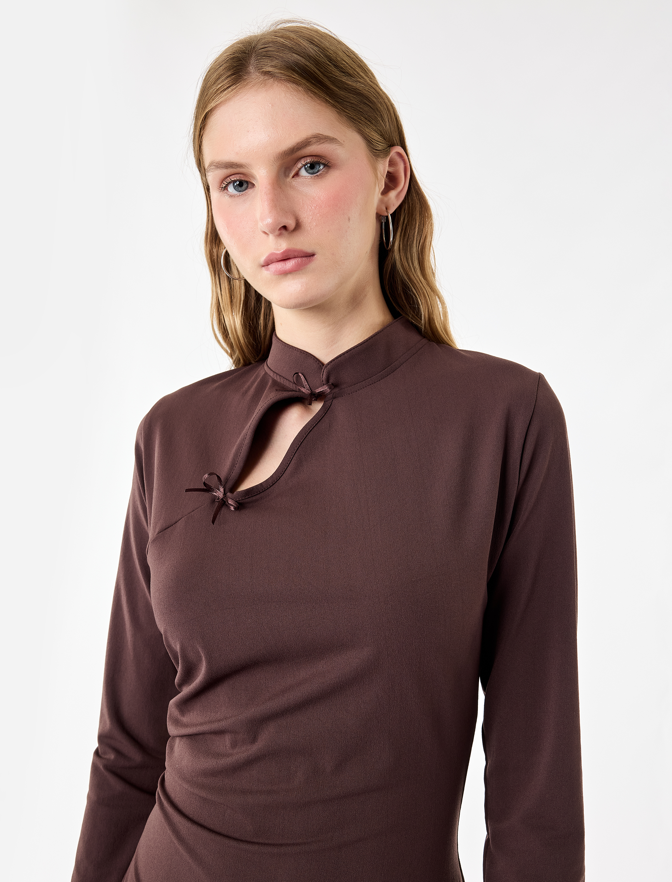   Pencere Detaylı A Kesim Qipao Yaka Fiyonklu Uzun Kollu Krep Mini Elbise