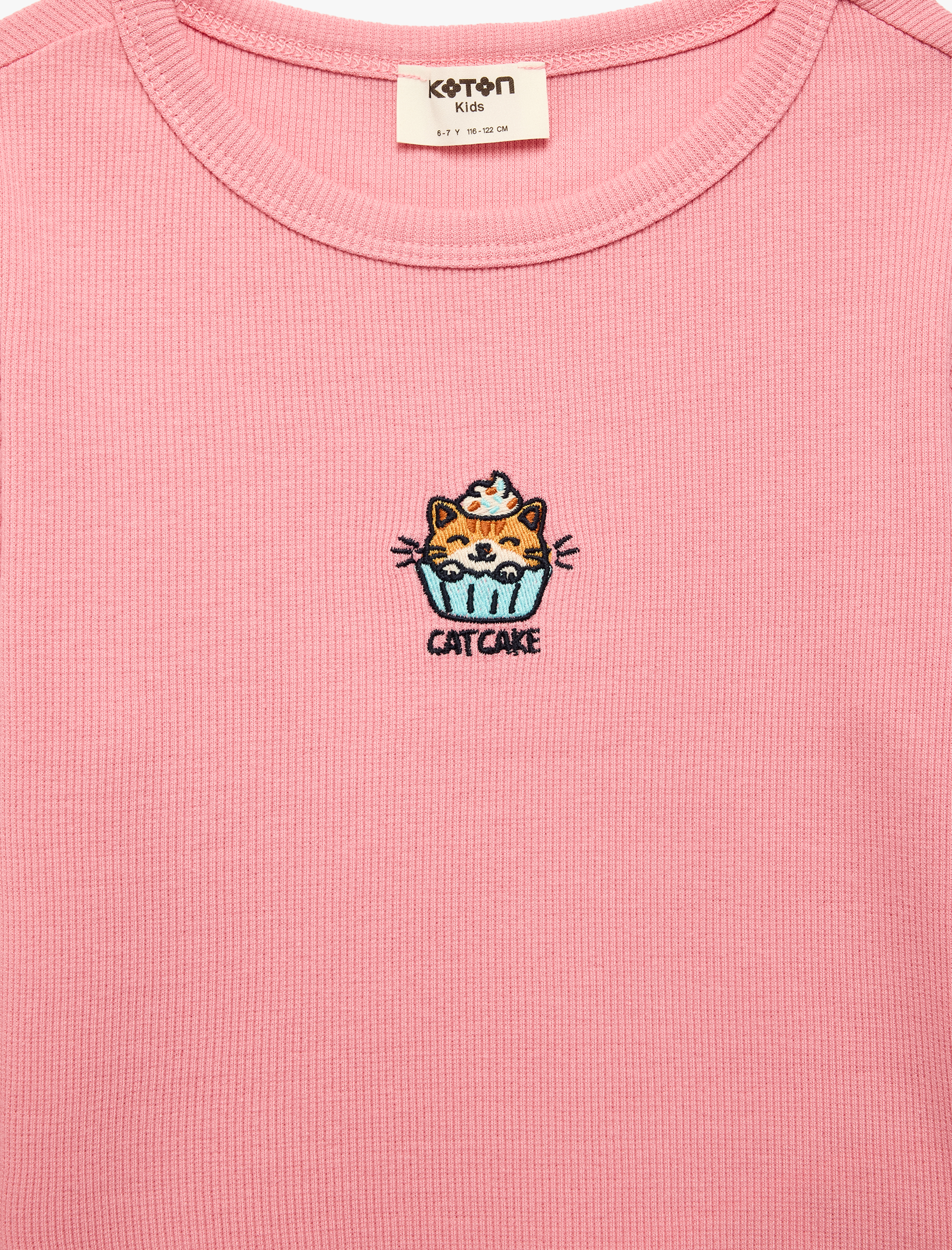  Kız Çocuk Kedi Nakışlı Slim Fit Pamuklu Kaşkorse Bisiklet Yaka Uzun Kollu Tişört